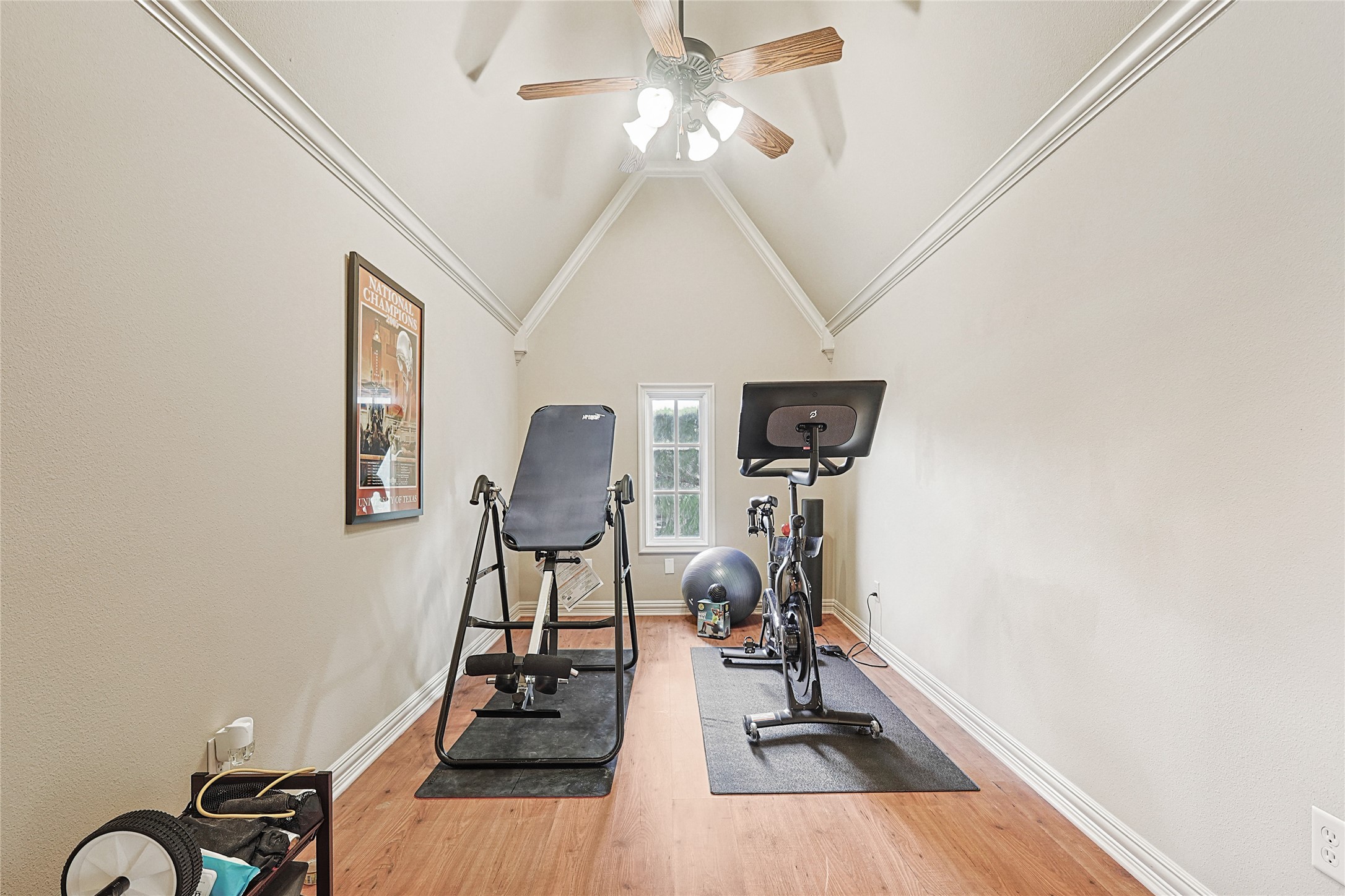 607 Deforest Court
