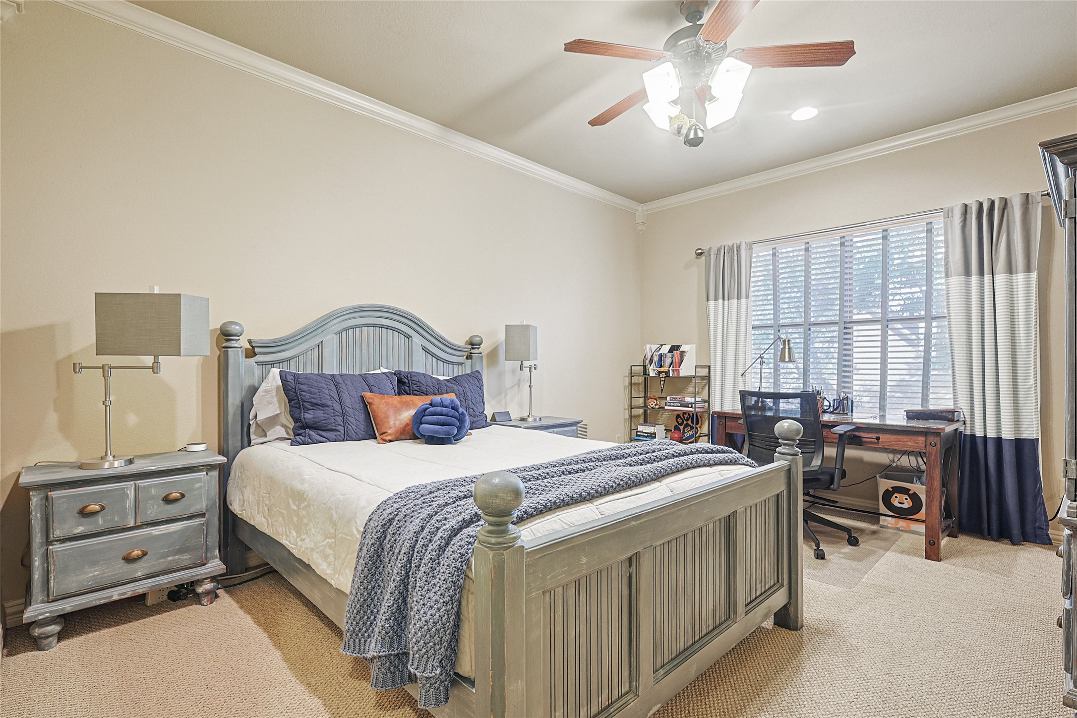 607 Deforest Court