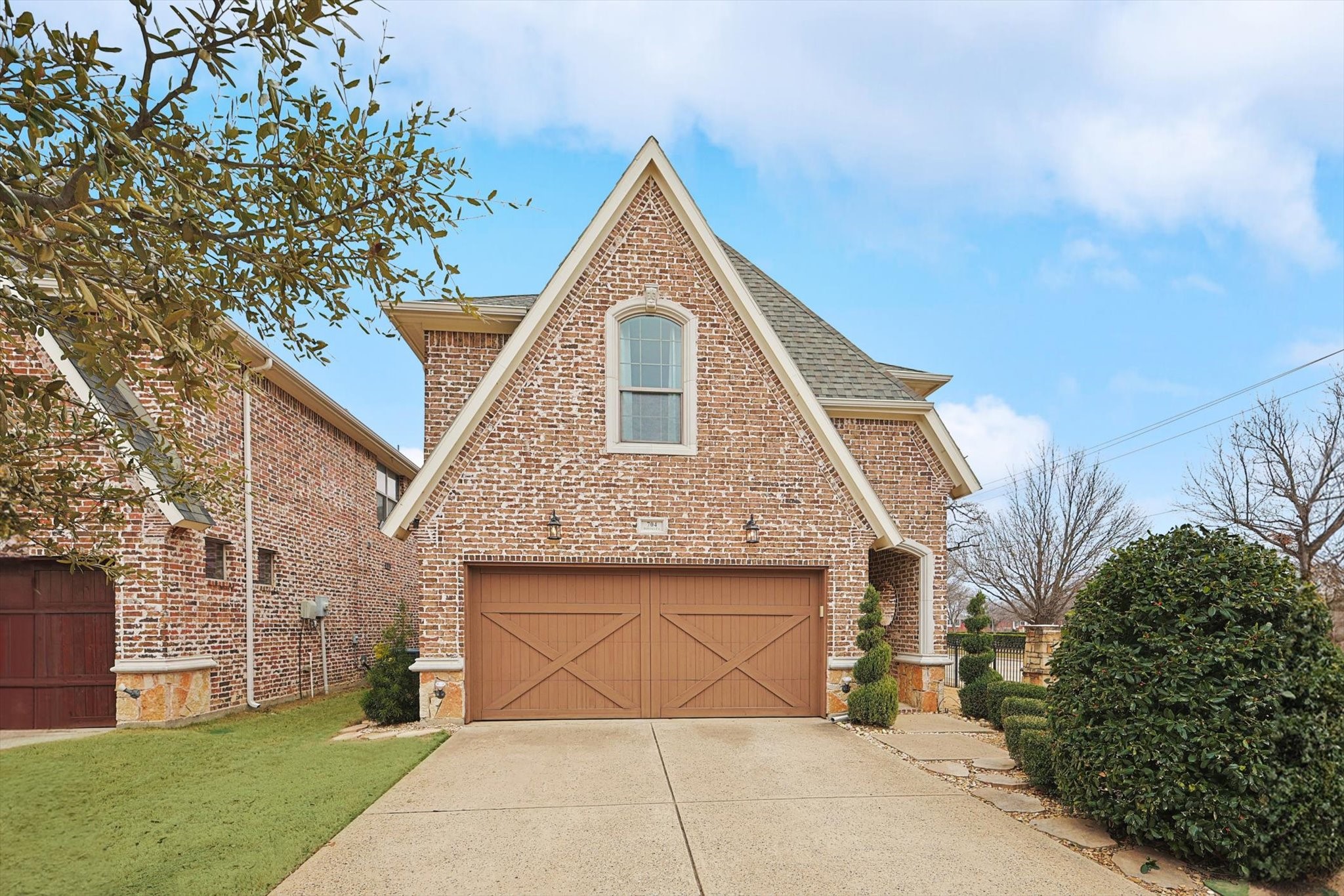 704 Davinci Court