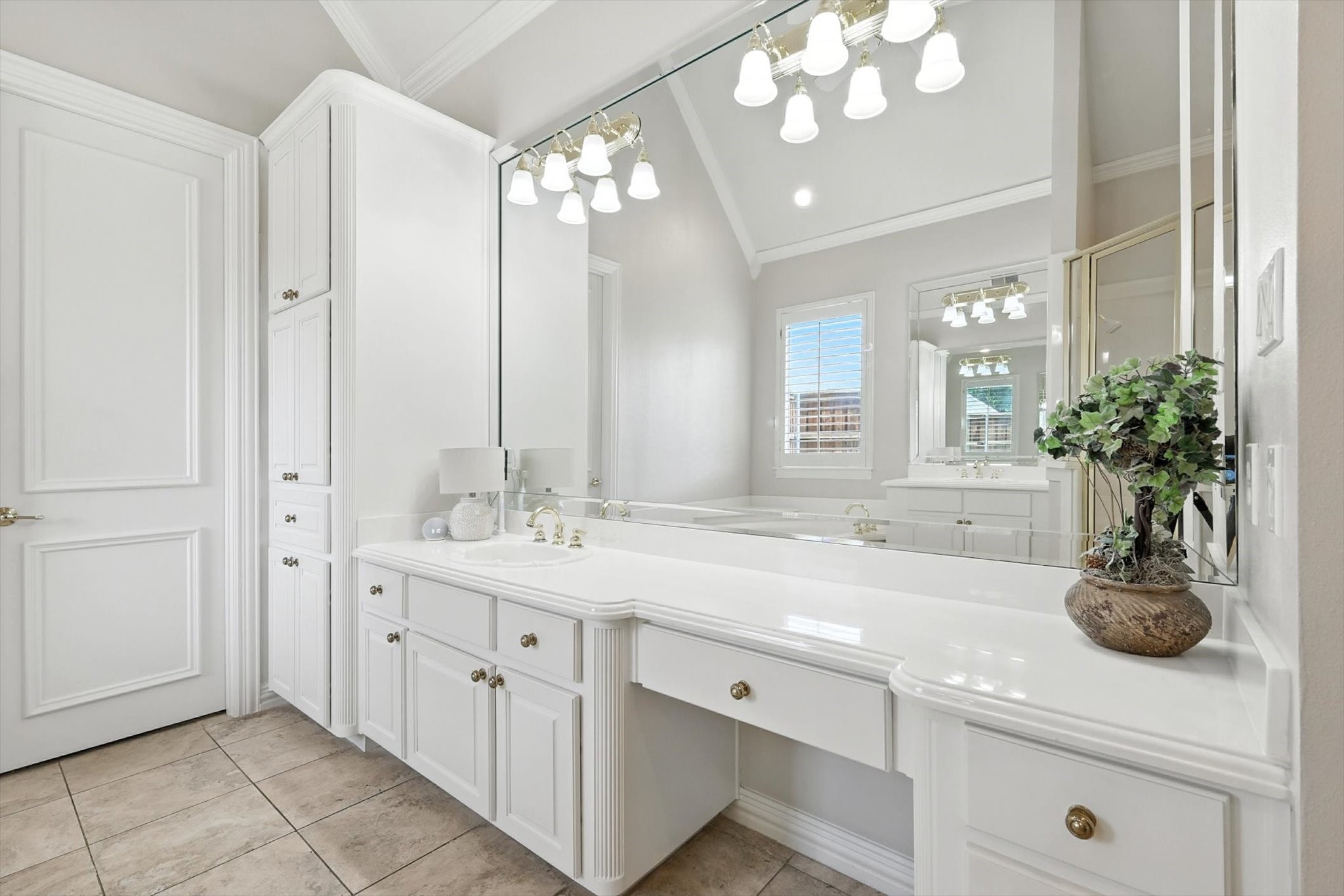 709 Castle Creek Drive