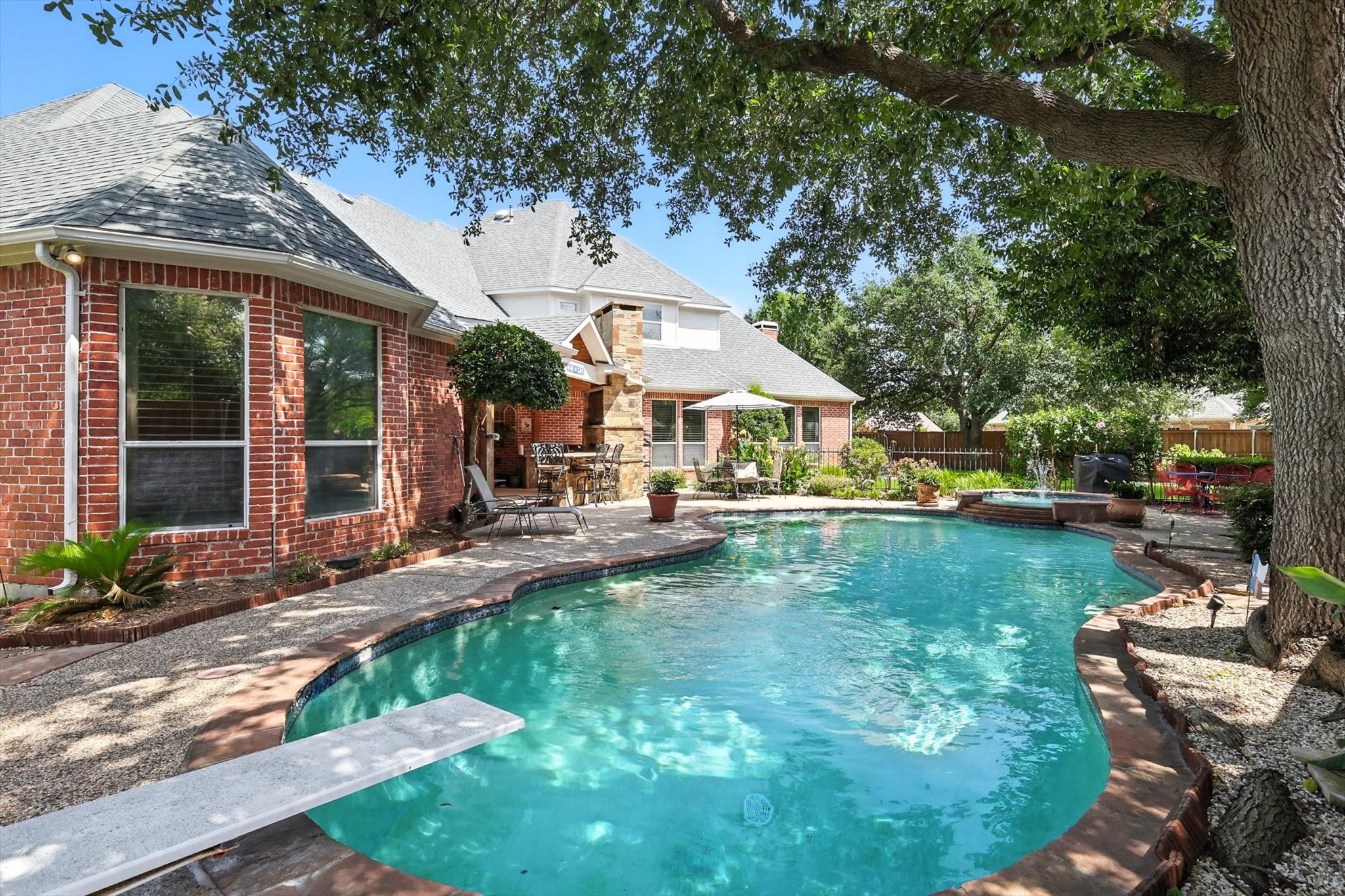 709 Castle Creek Drive