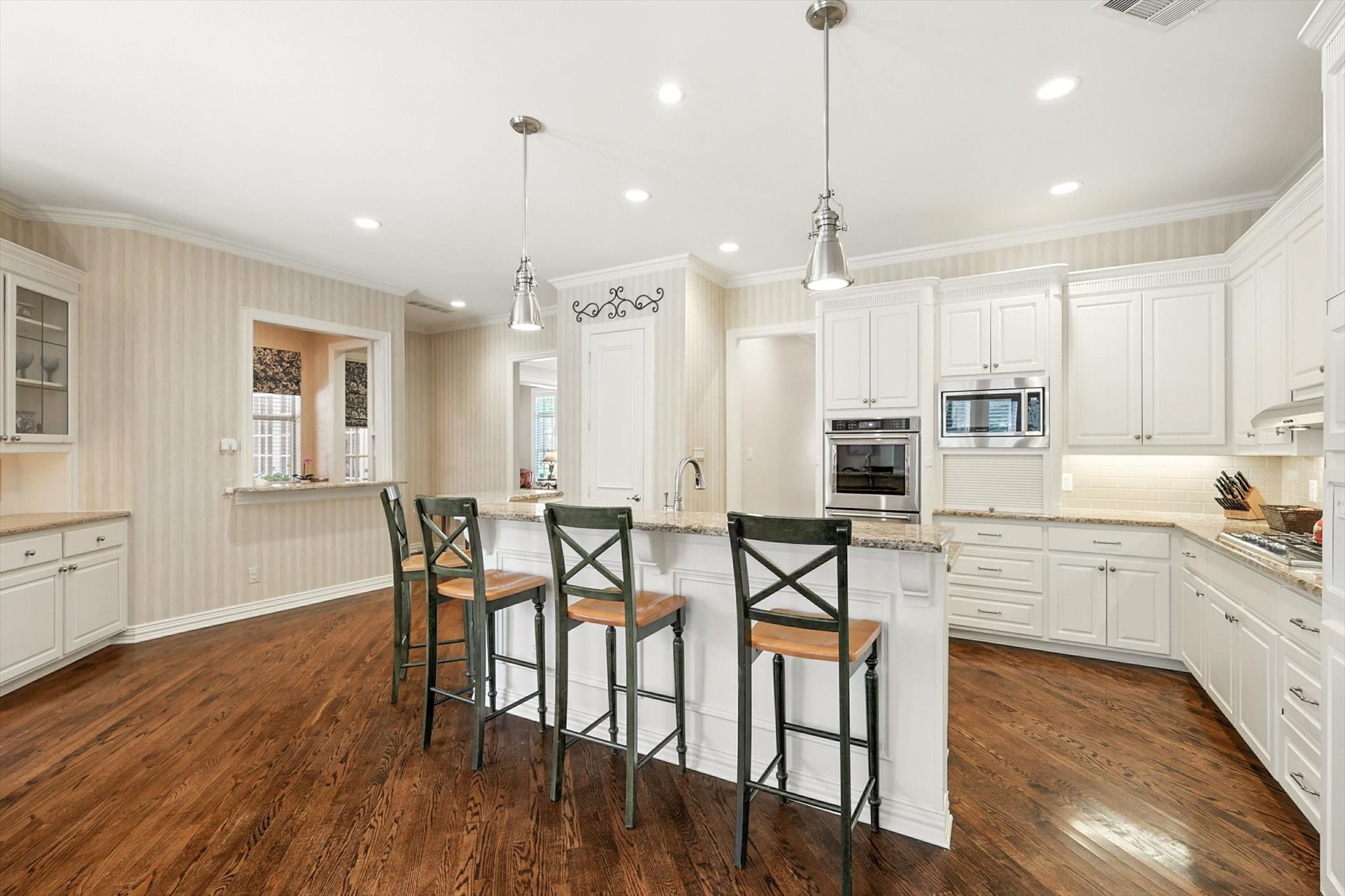 709 Castle Creek Drive