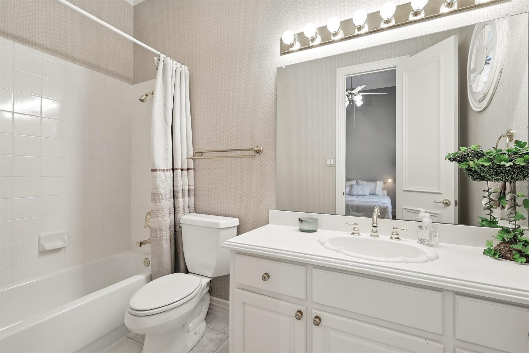 709 Castle Creek Drive