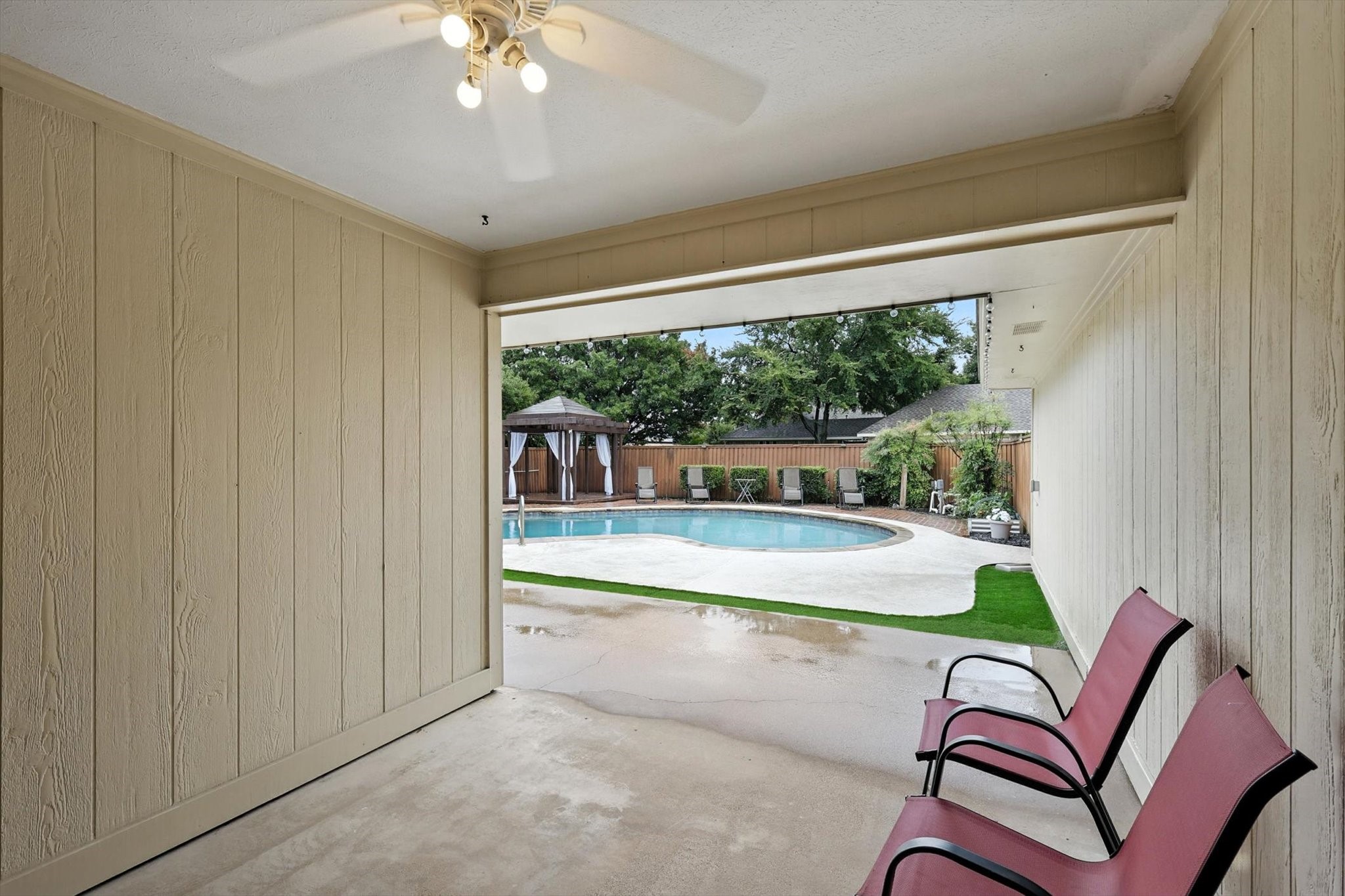 2704 Fountain Head Drive