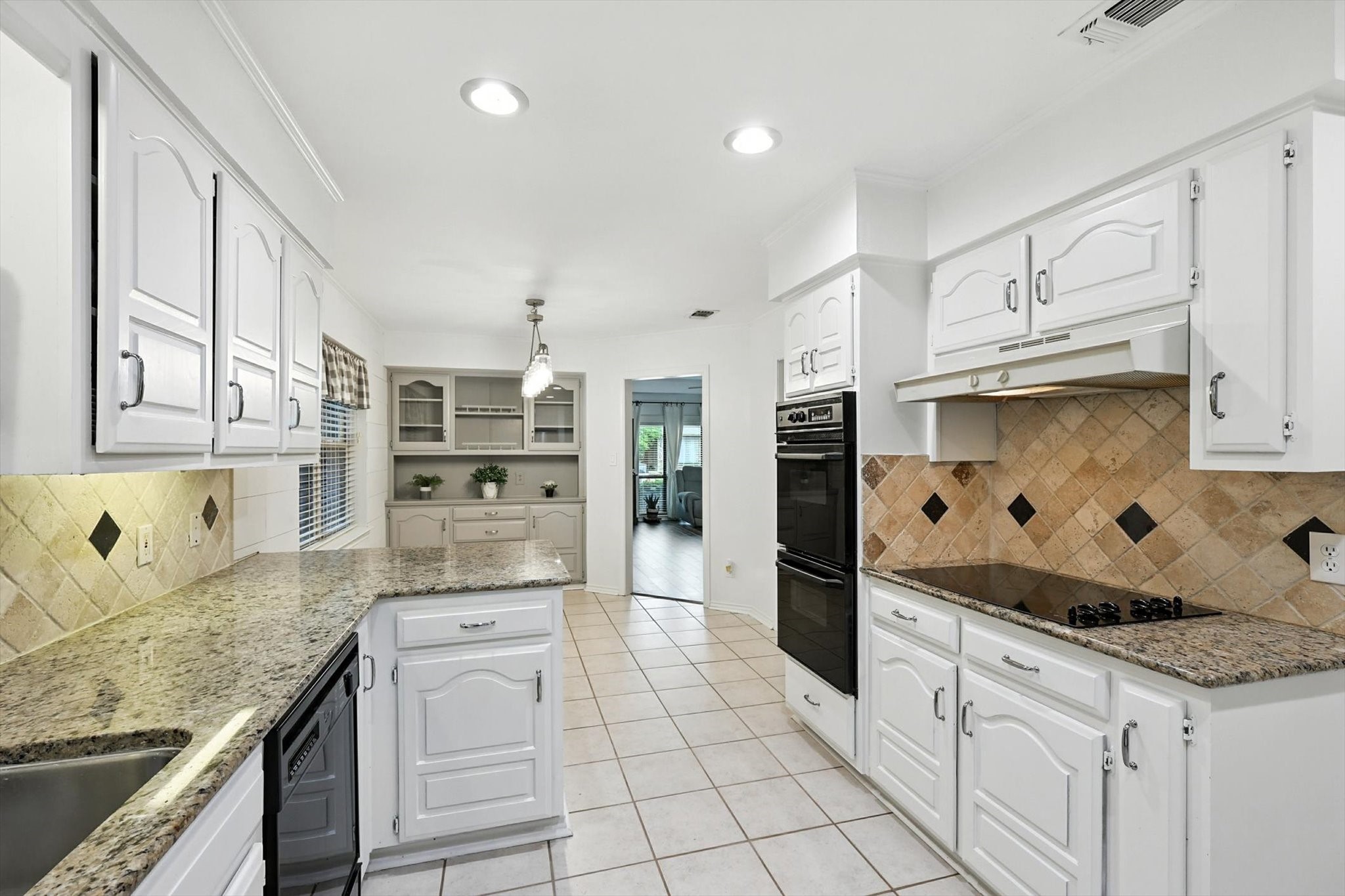 2704 Fountain Head Drive