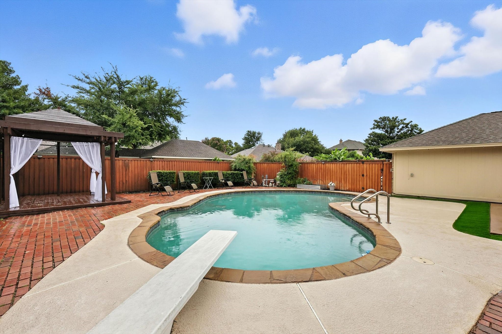 2704 Fountain Head Drive