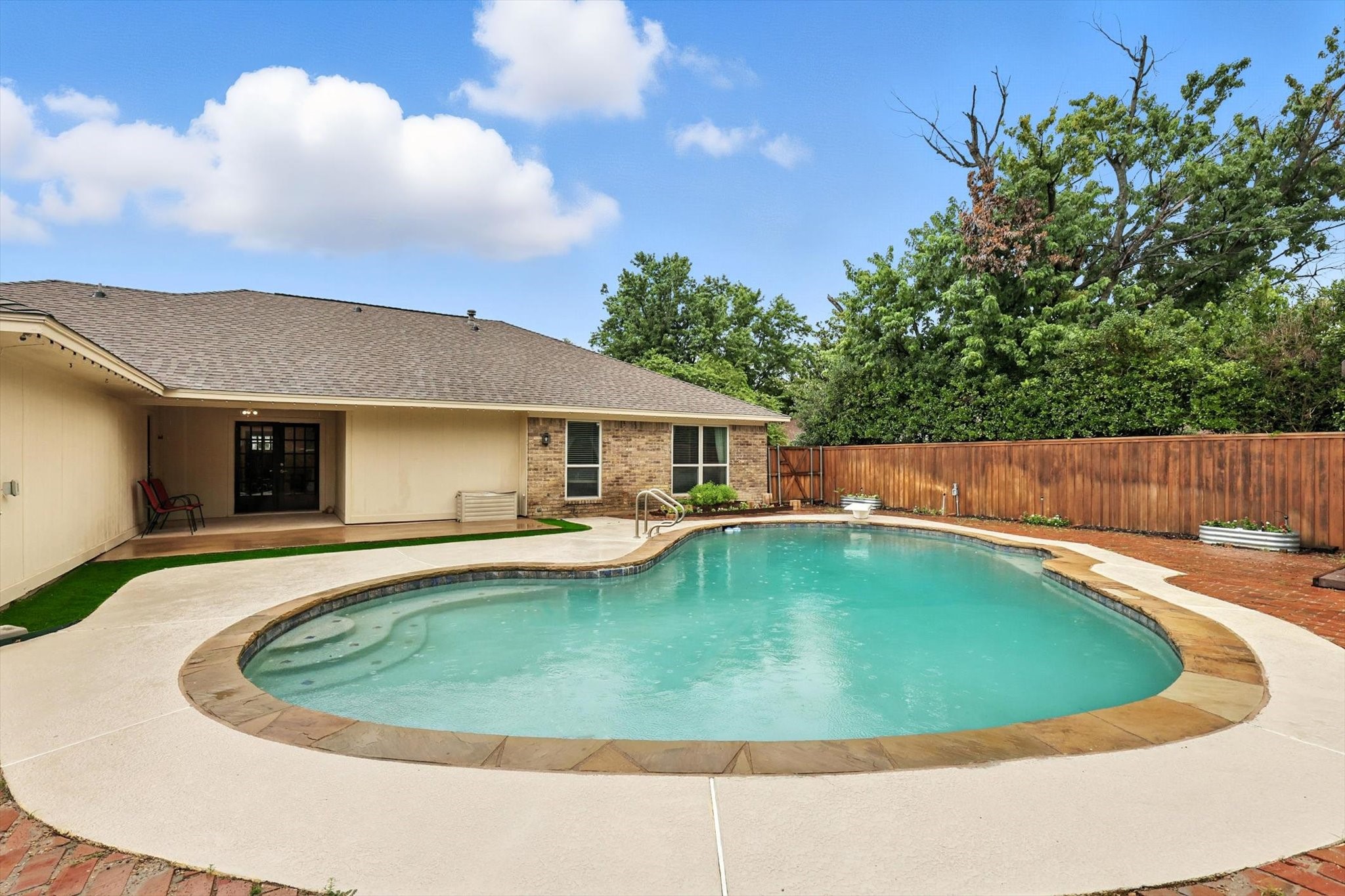 2704 Fountain Head Drive
