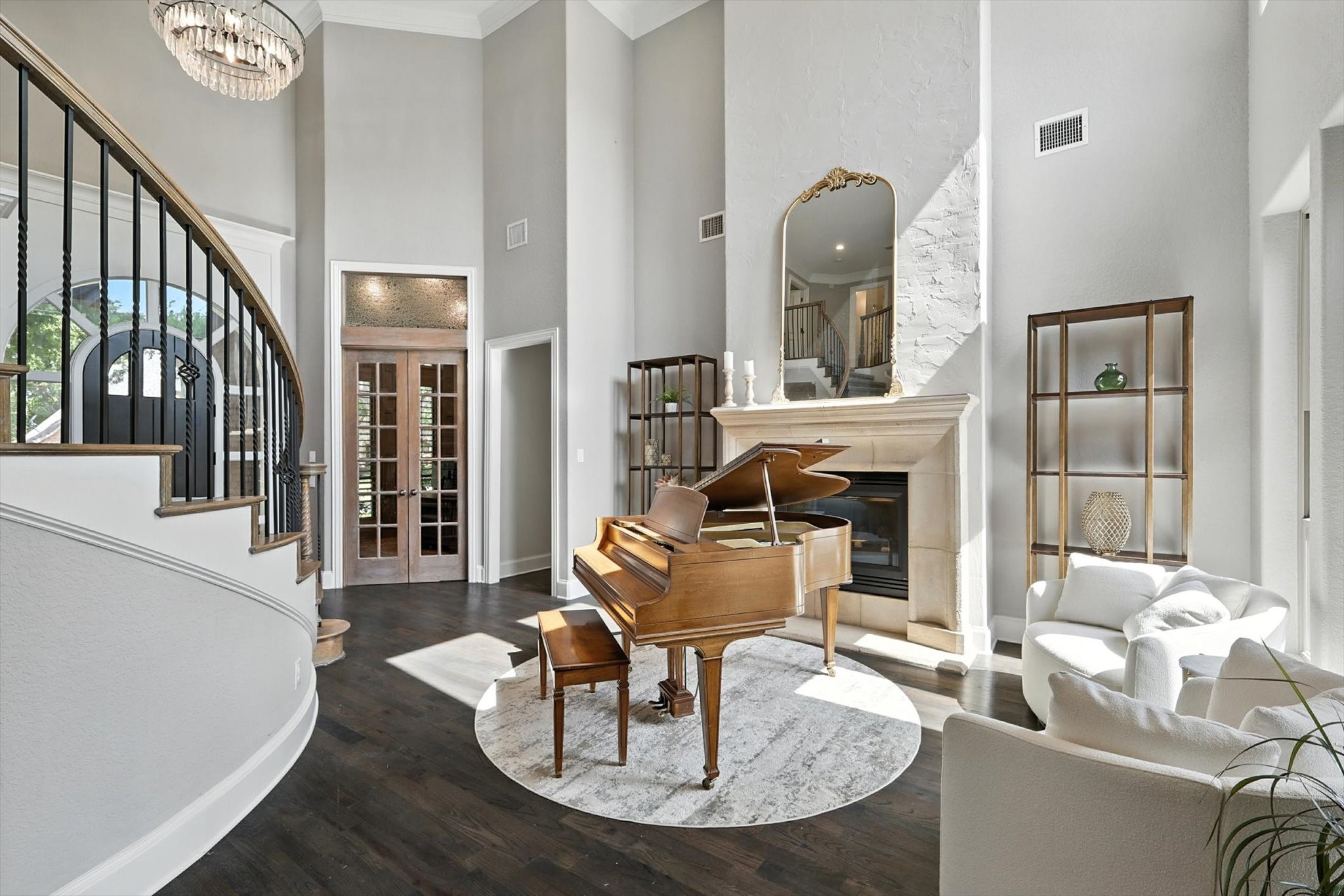 748 Lexington Avenue