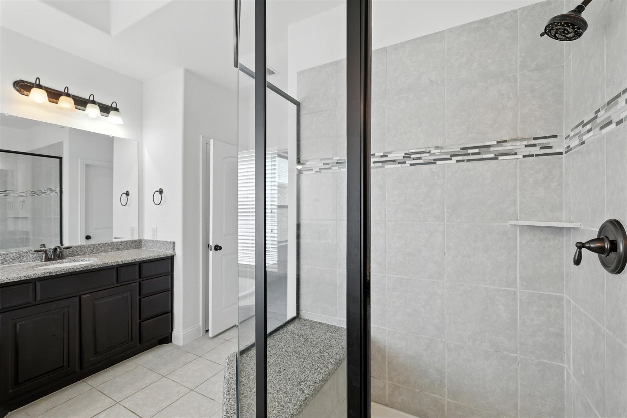 756 Huntingdon Street