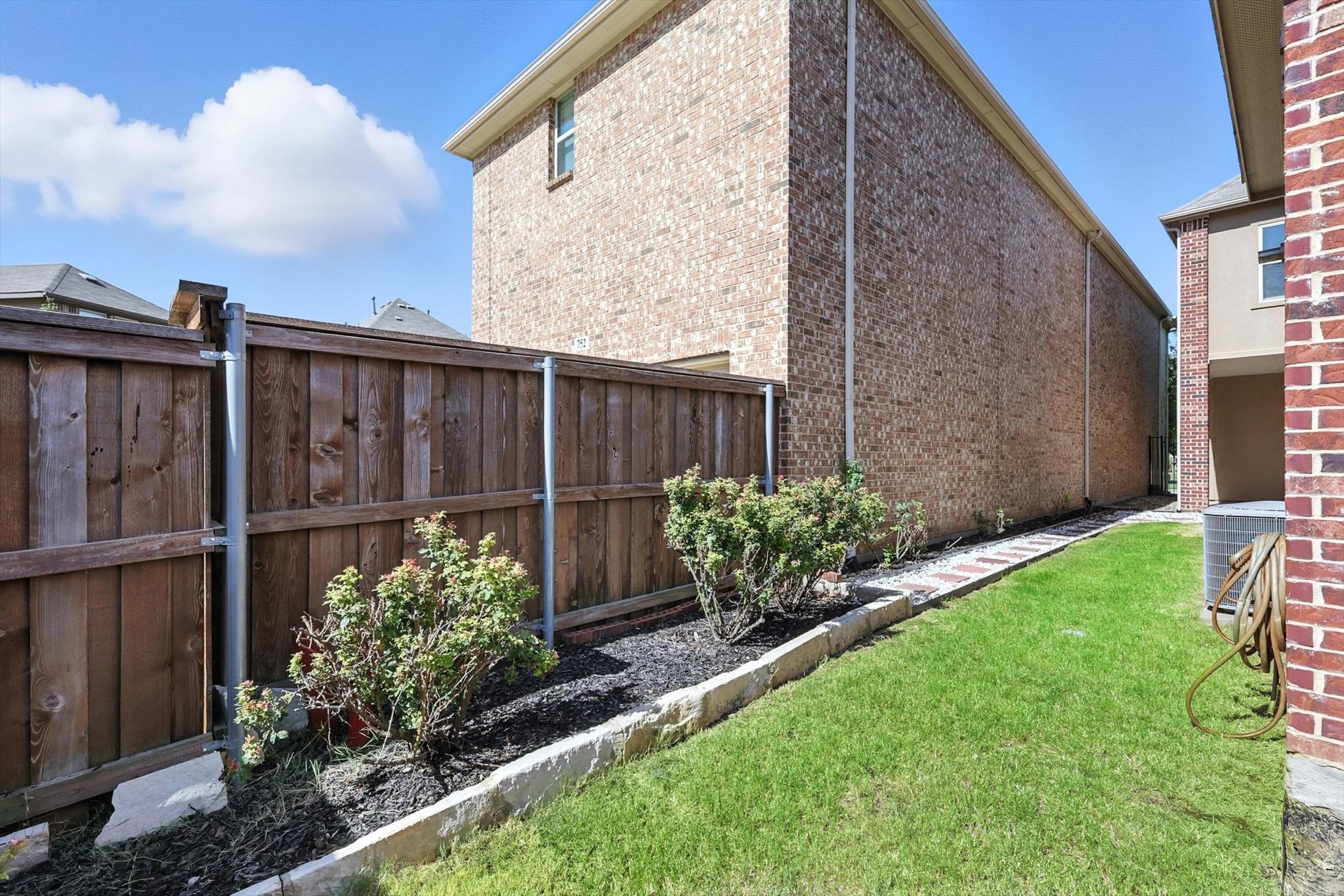 756 Huntingdon Street