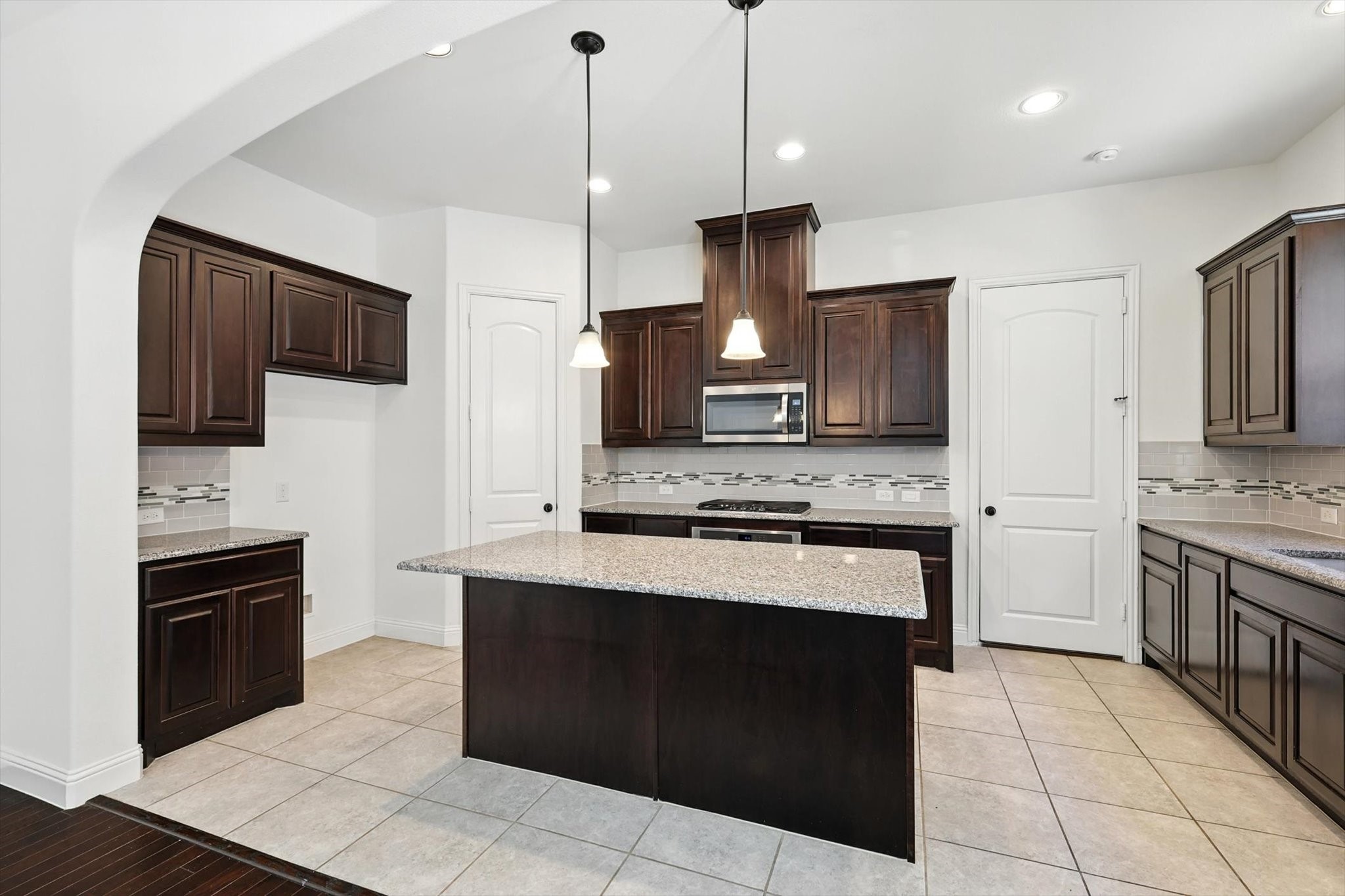 756 Huntingdon Street