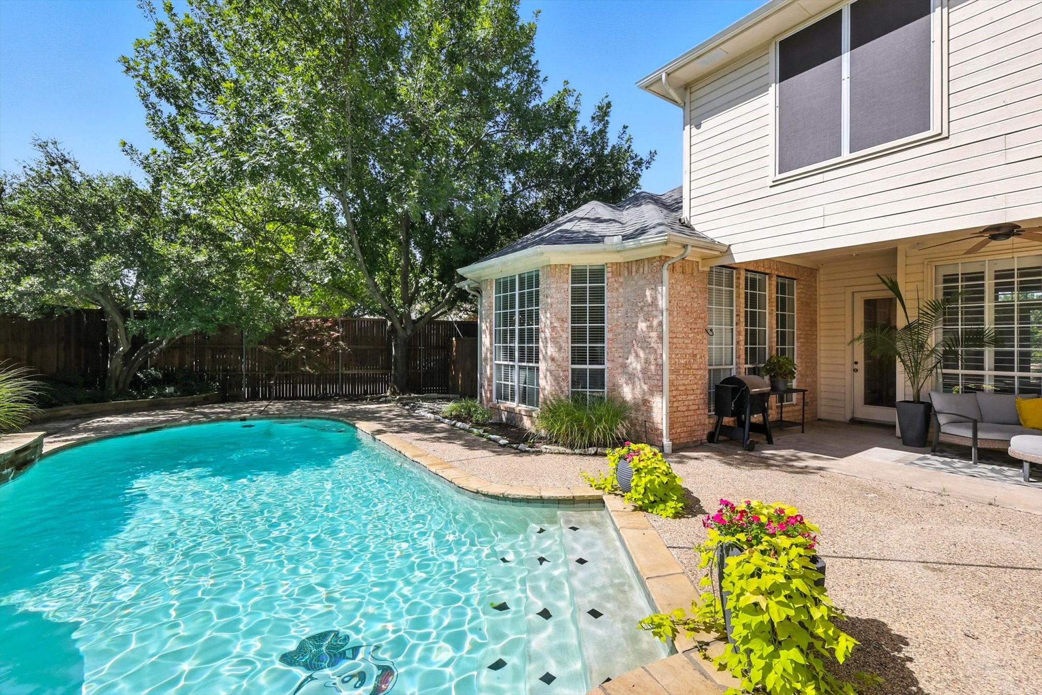 998 Village Parkway
