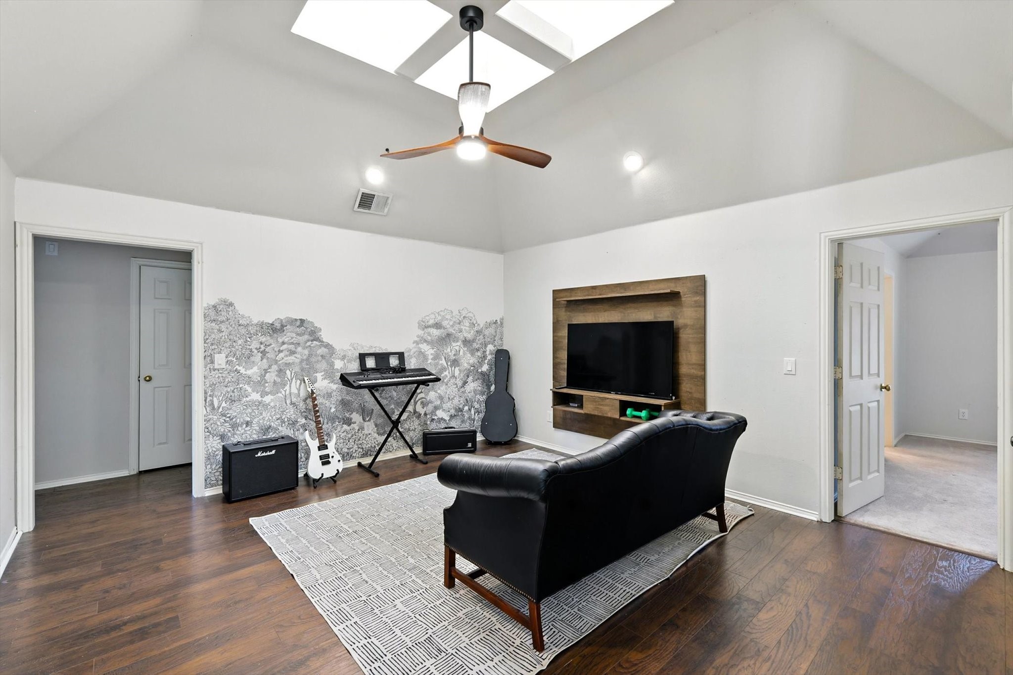 998 Village Parkway