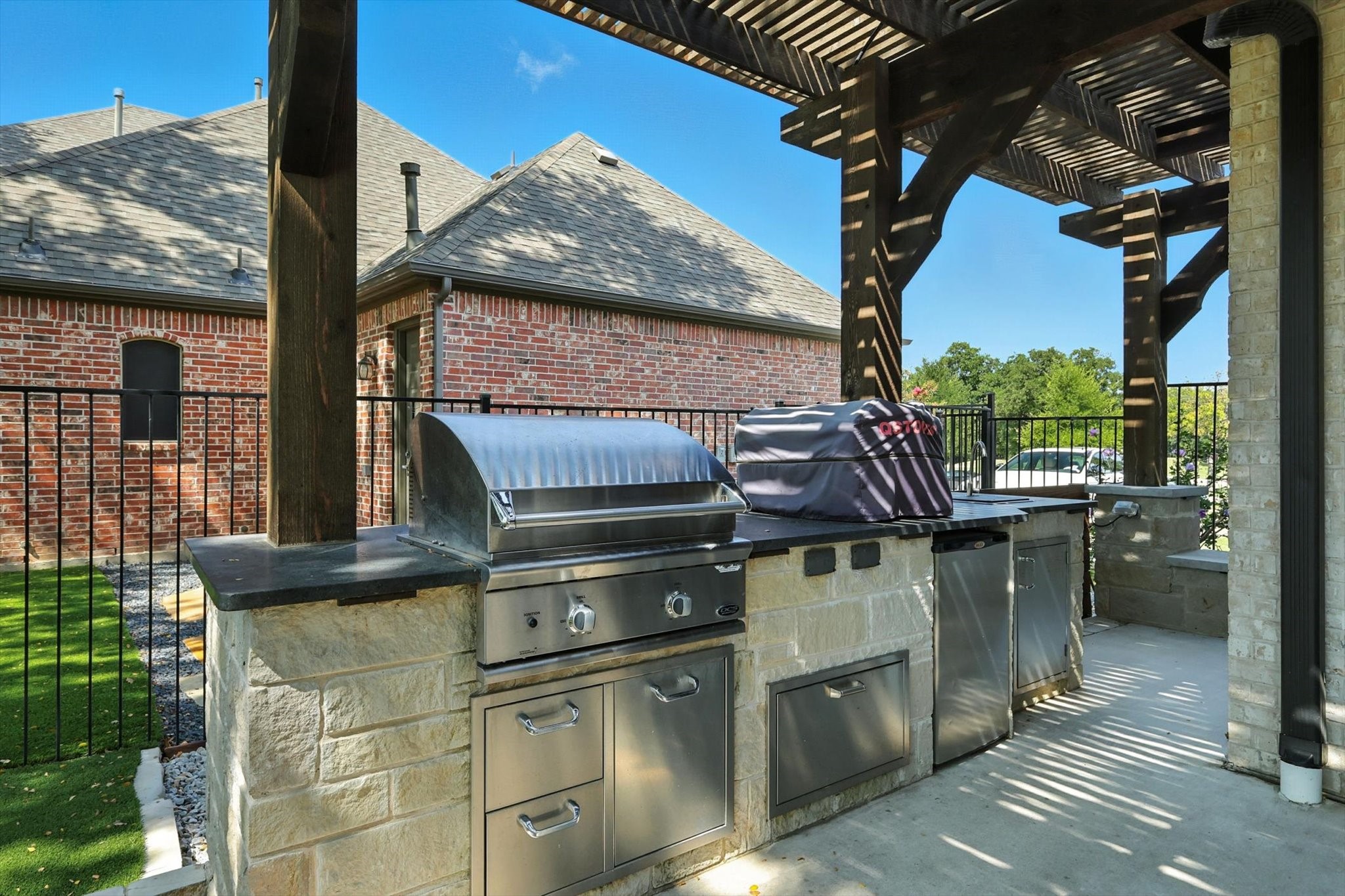 402 Hershey Lane