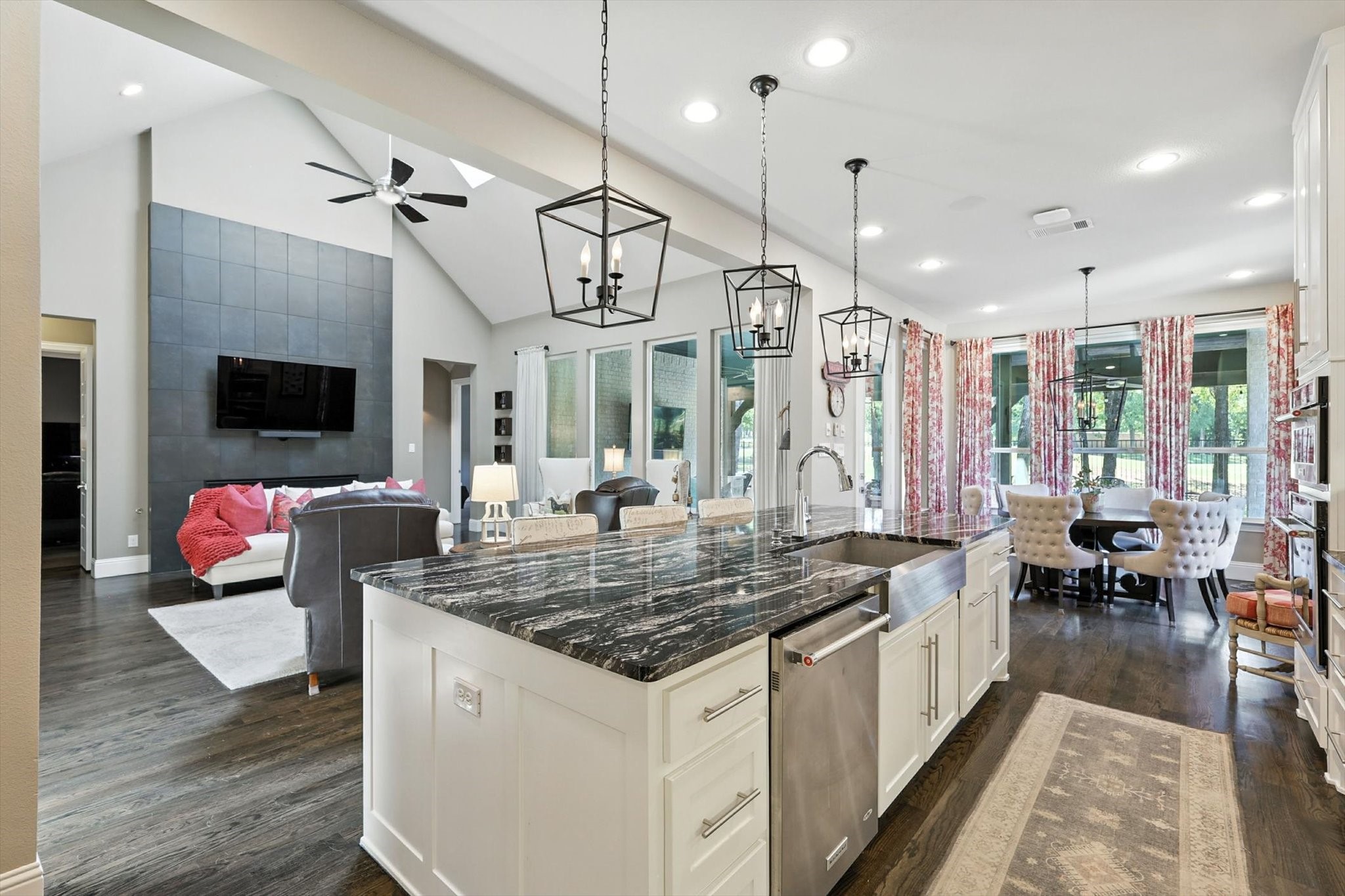 402 Hershey Lane