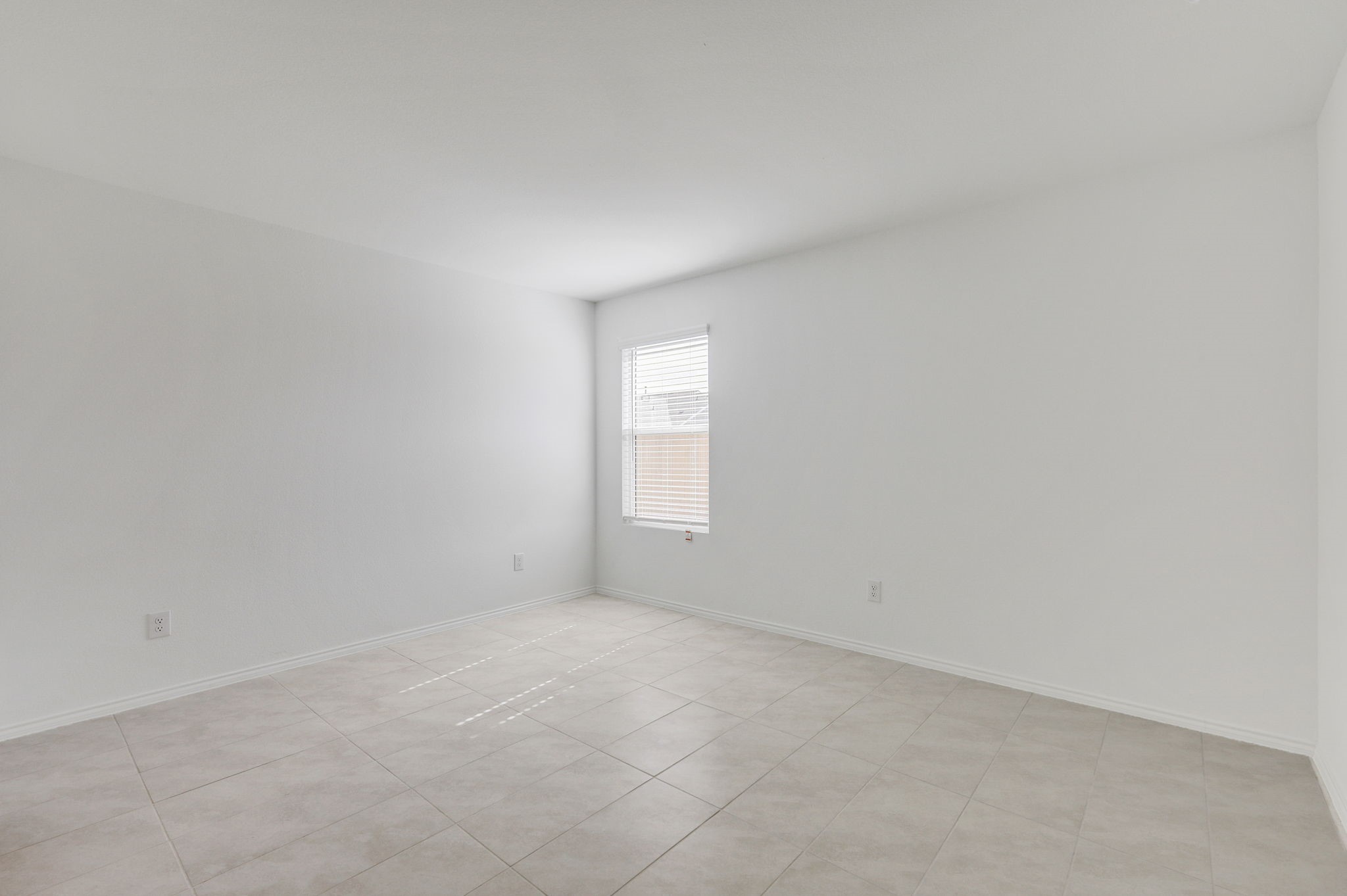 2625 Kingsman Drive
