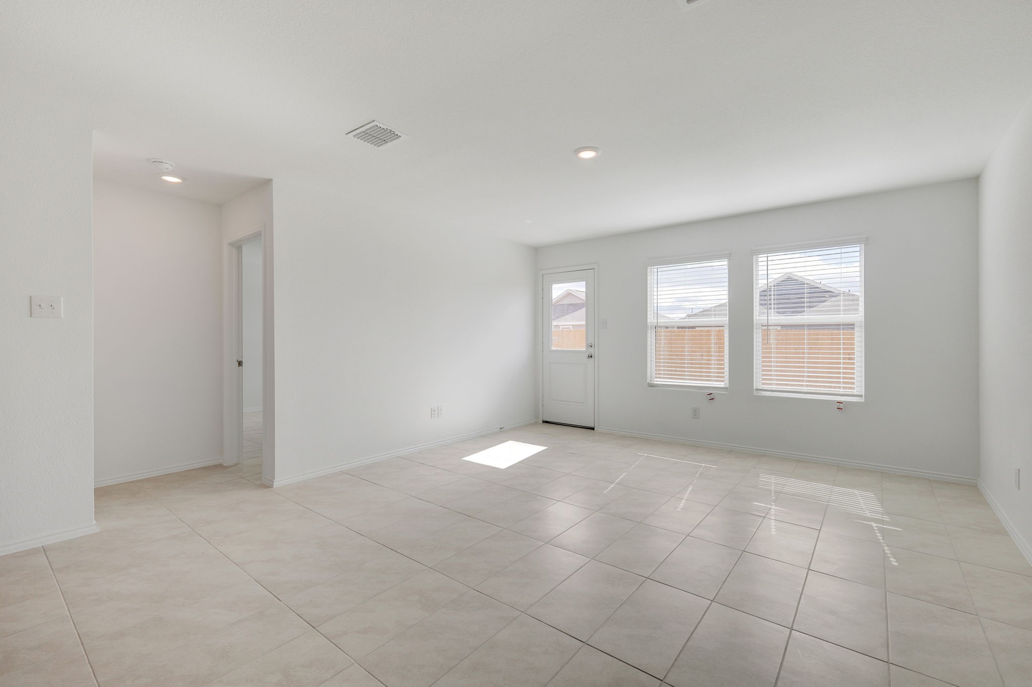 2625 Kingsman Drive