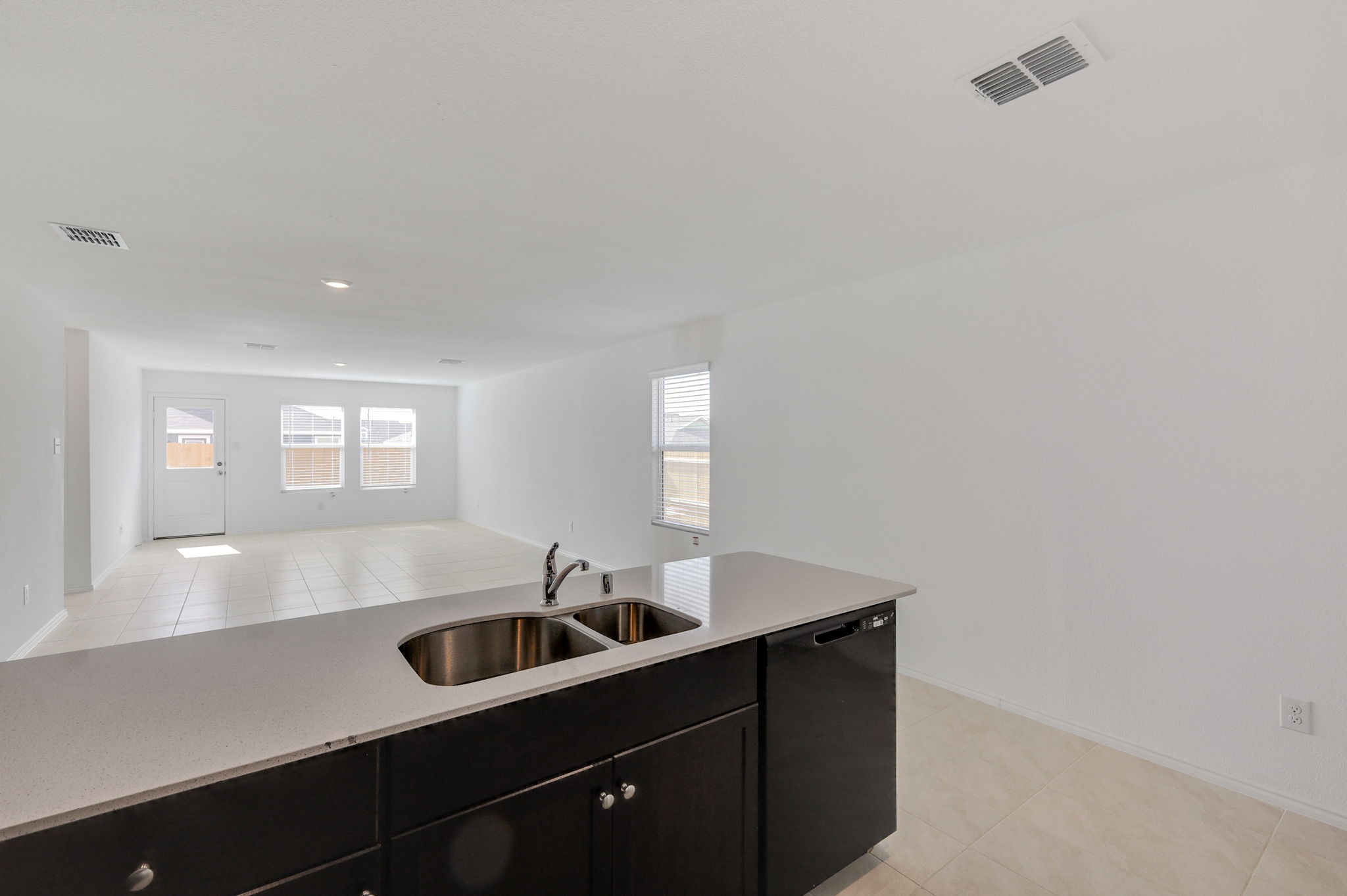 2625 Kingsman Drive
