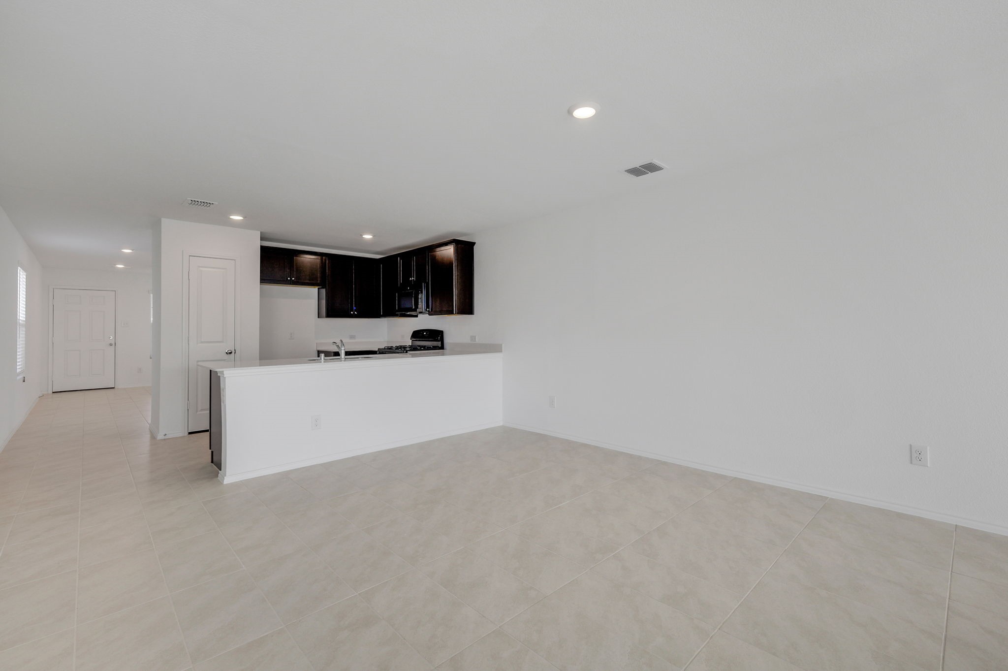 2625 Kingsman Drive