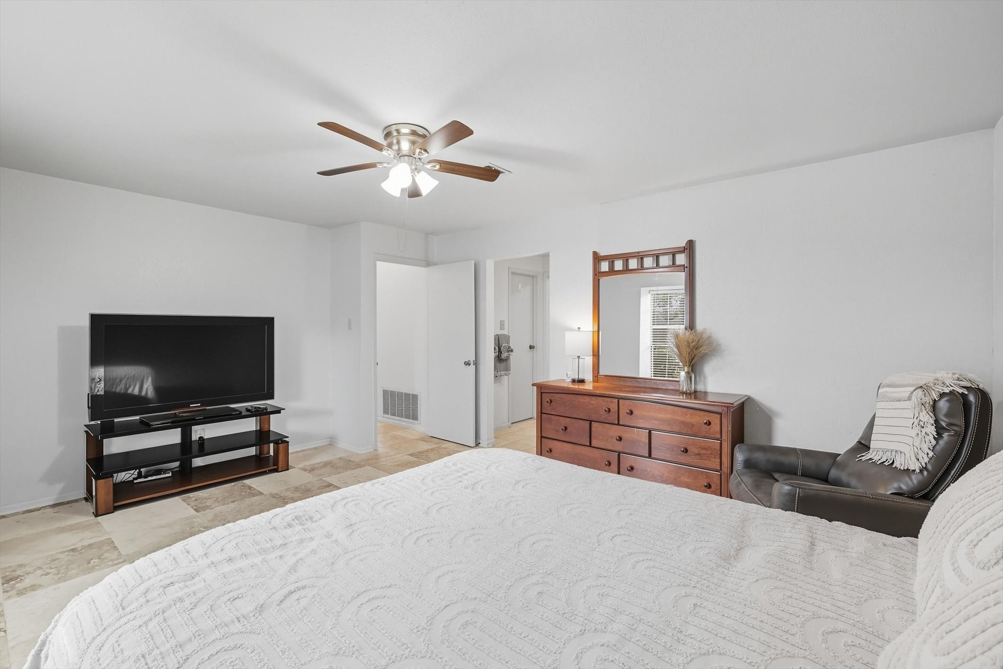 1008 Hemlock Court
