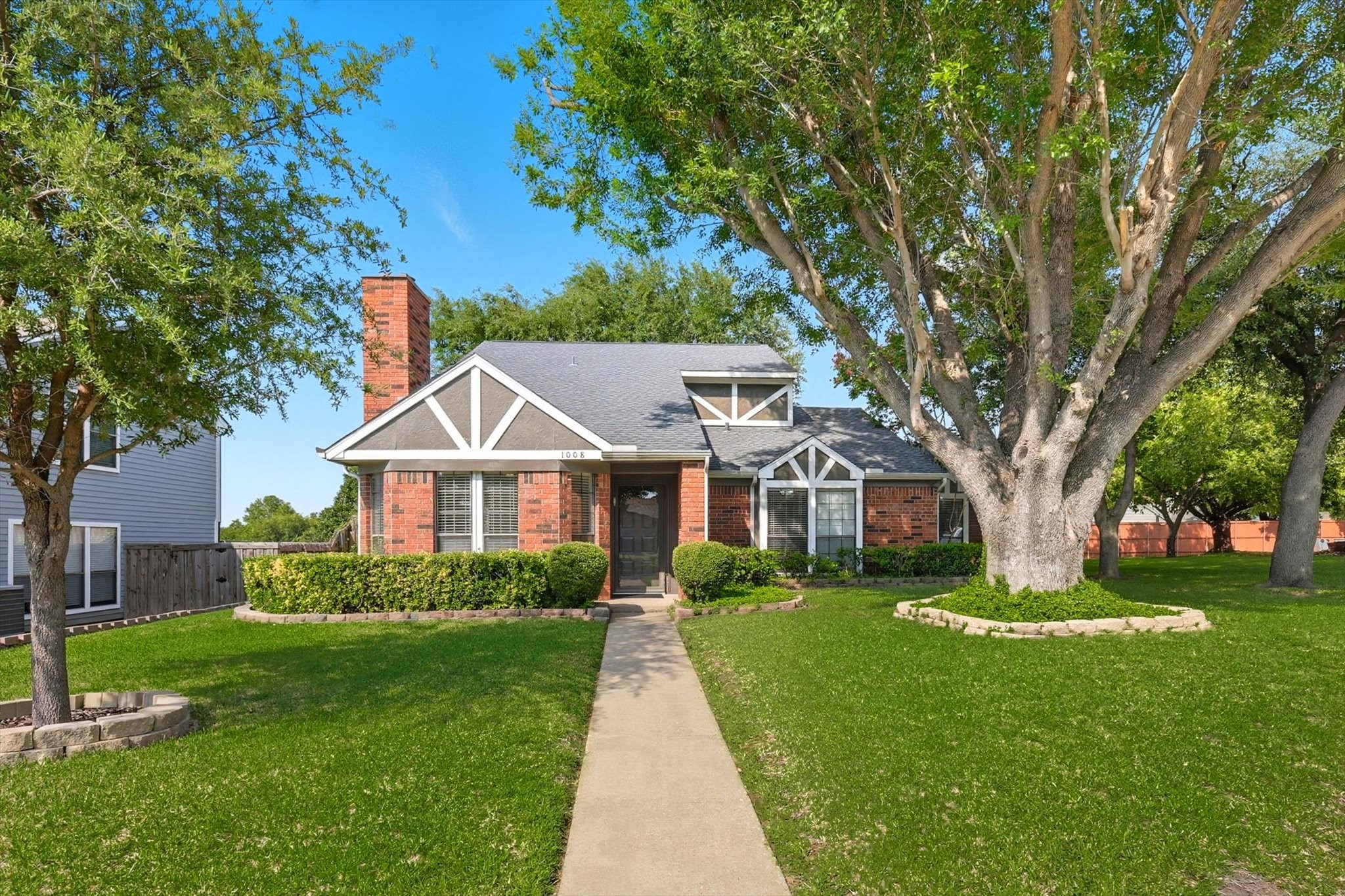 1008 Hemlock Court