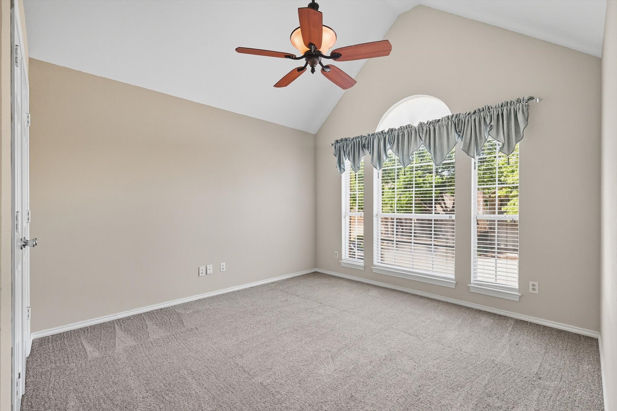 317 Parkview Place