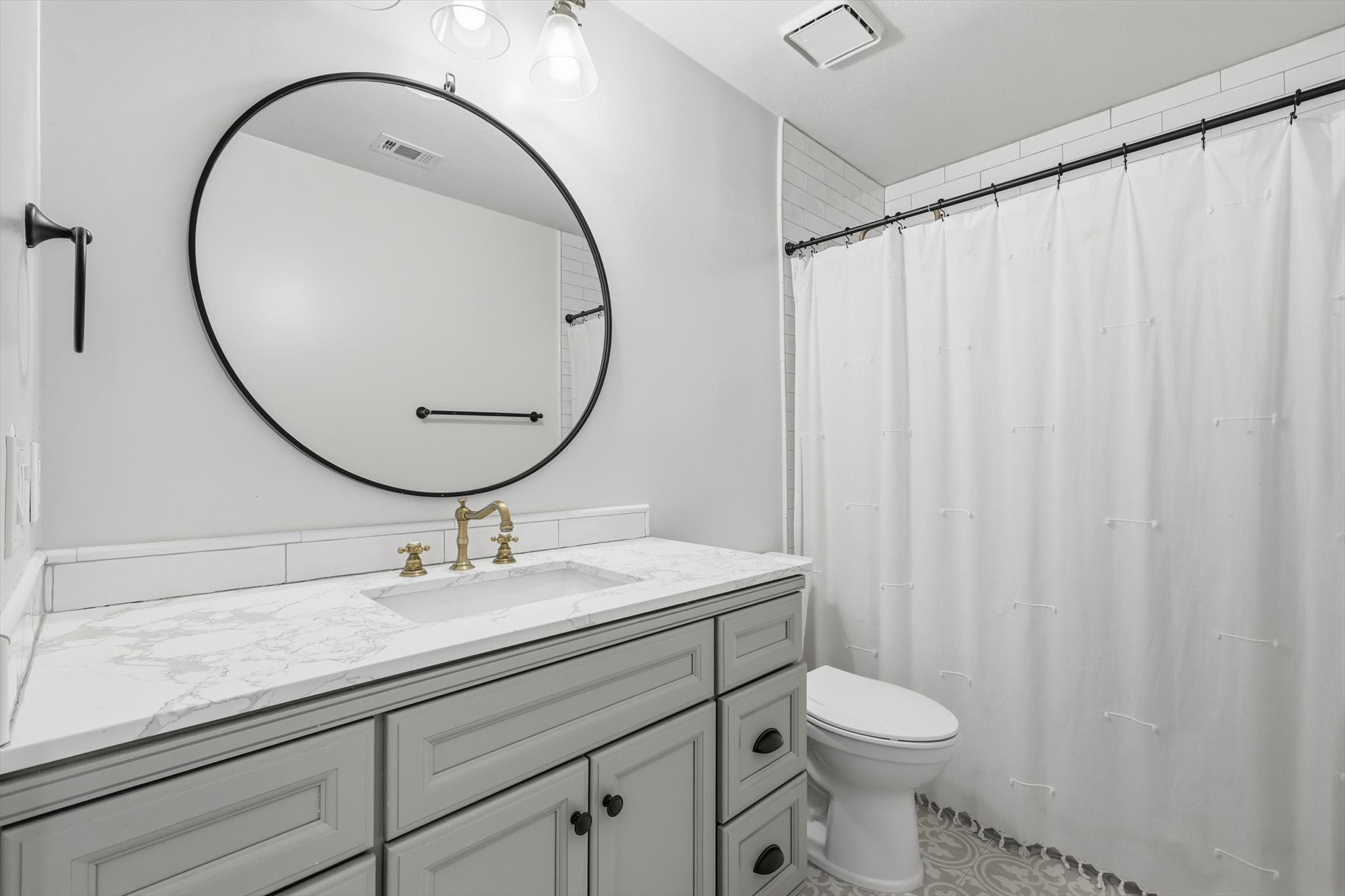 192 Hollowtree Court