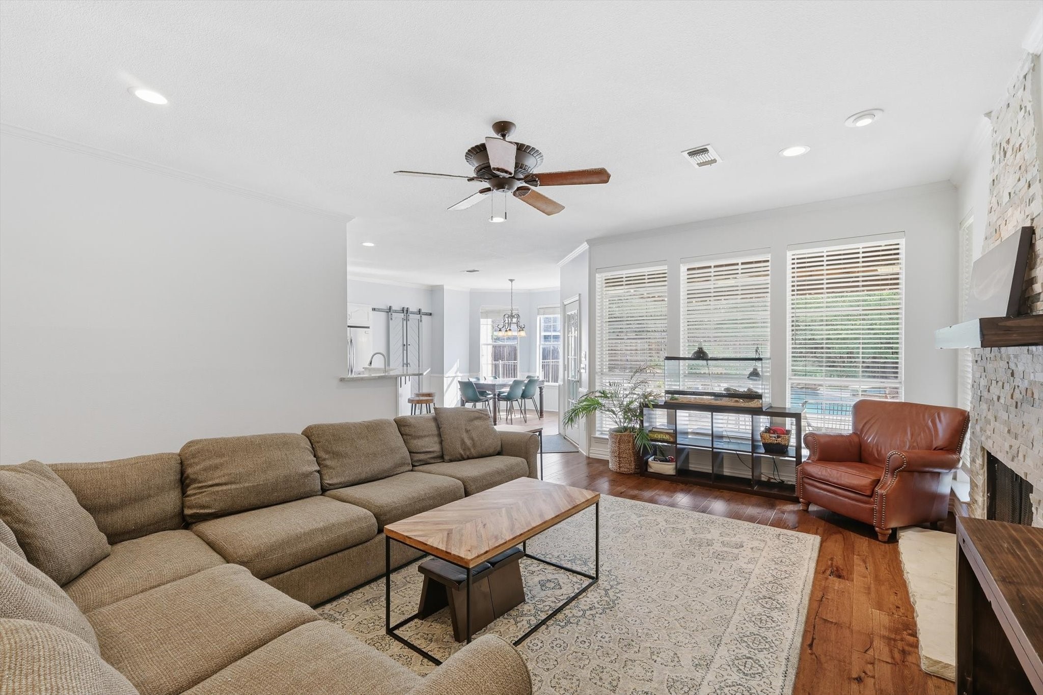 192 Hollowtree Court