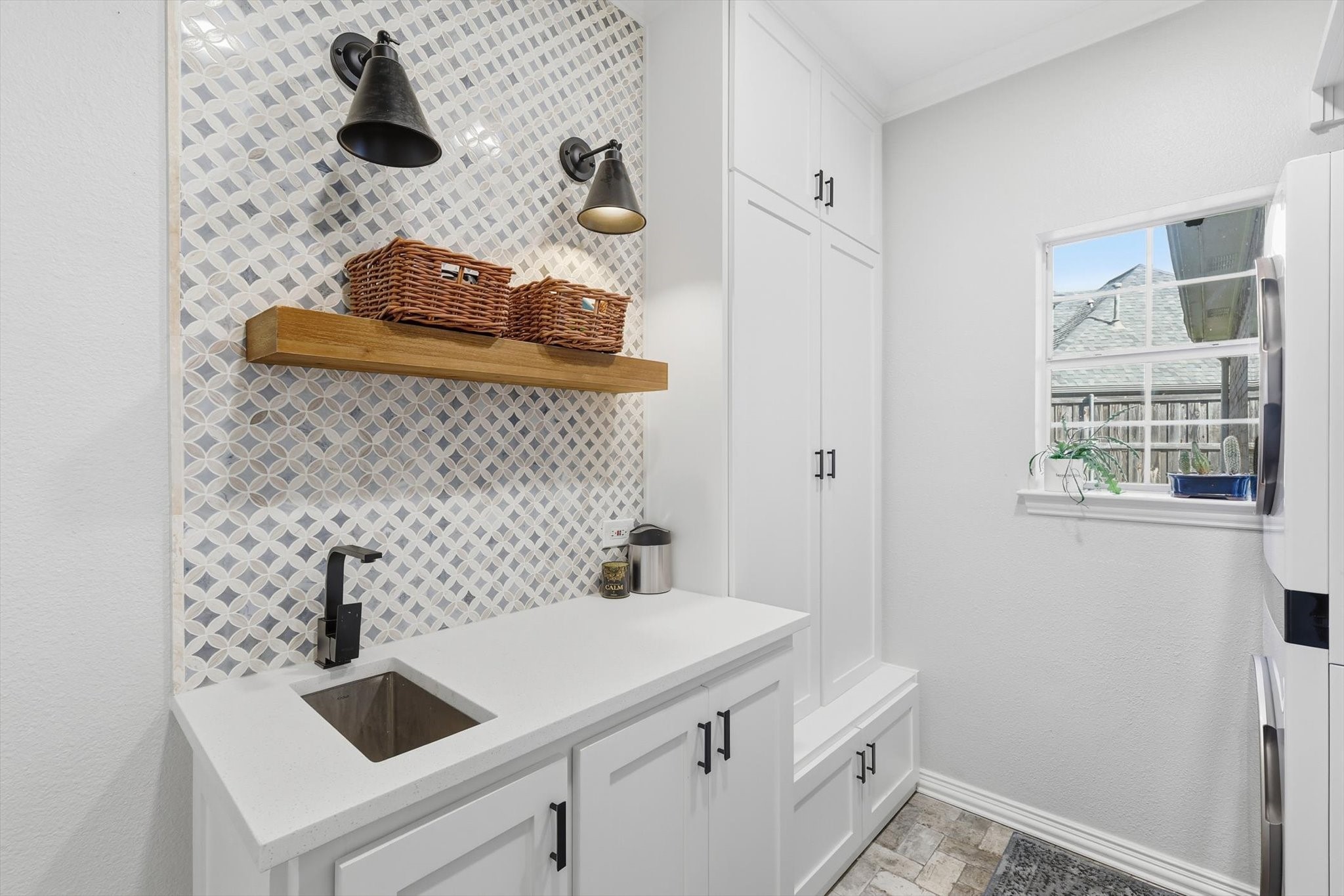 192 Hollowtree Court