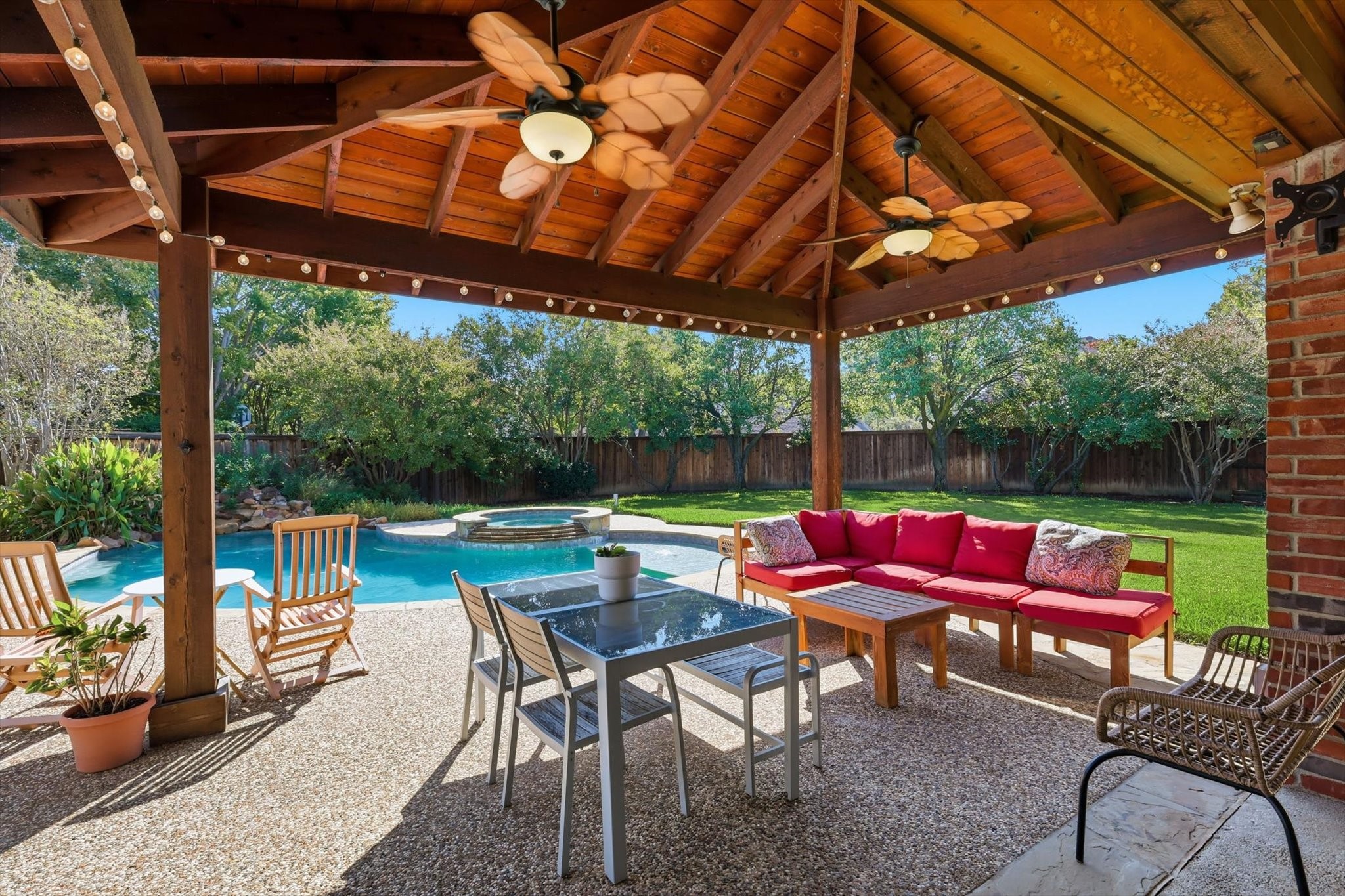 192 Hollowtree Court