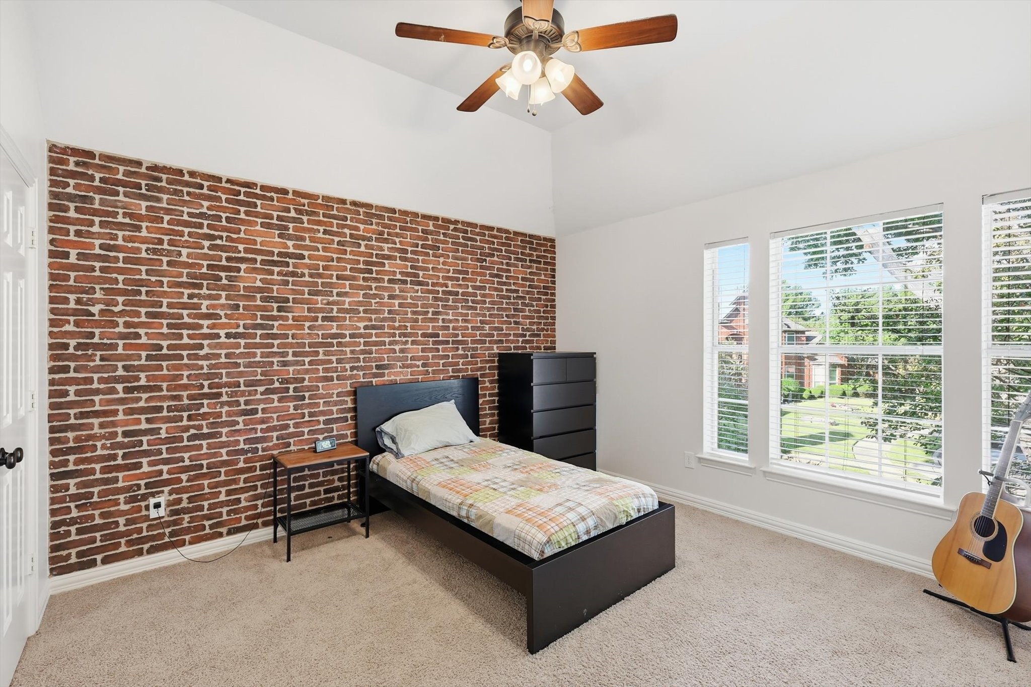 192 Hollowtree Court