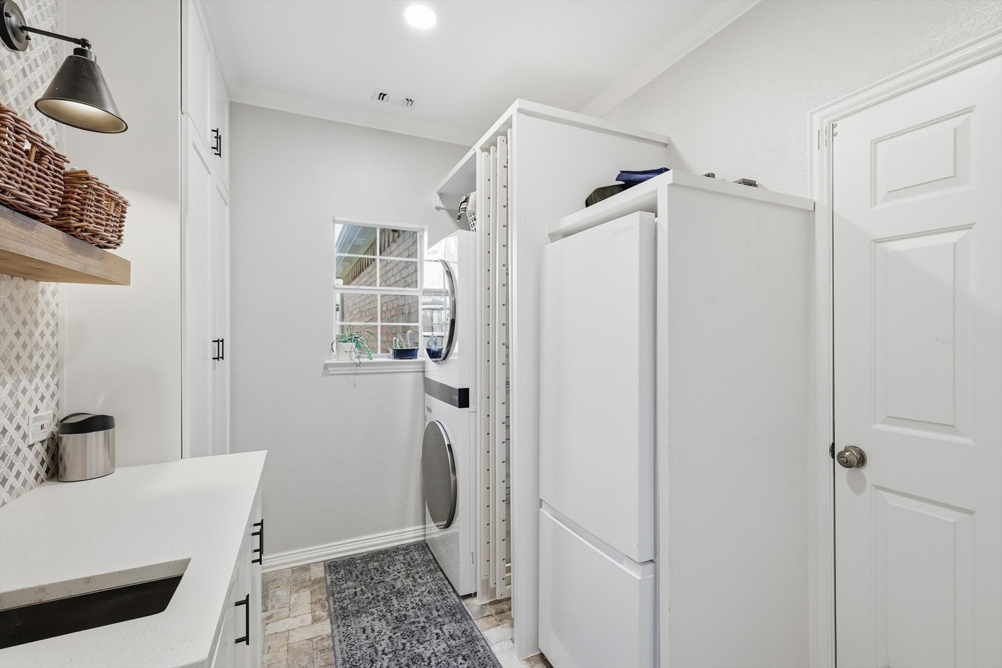 192 Hollowtree Court