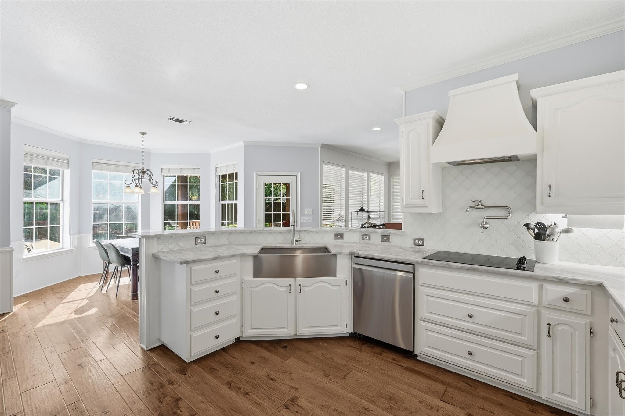 192 Hollowtree Court