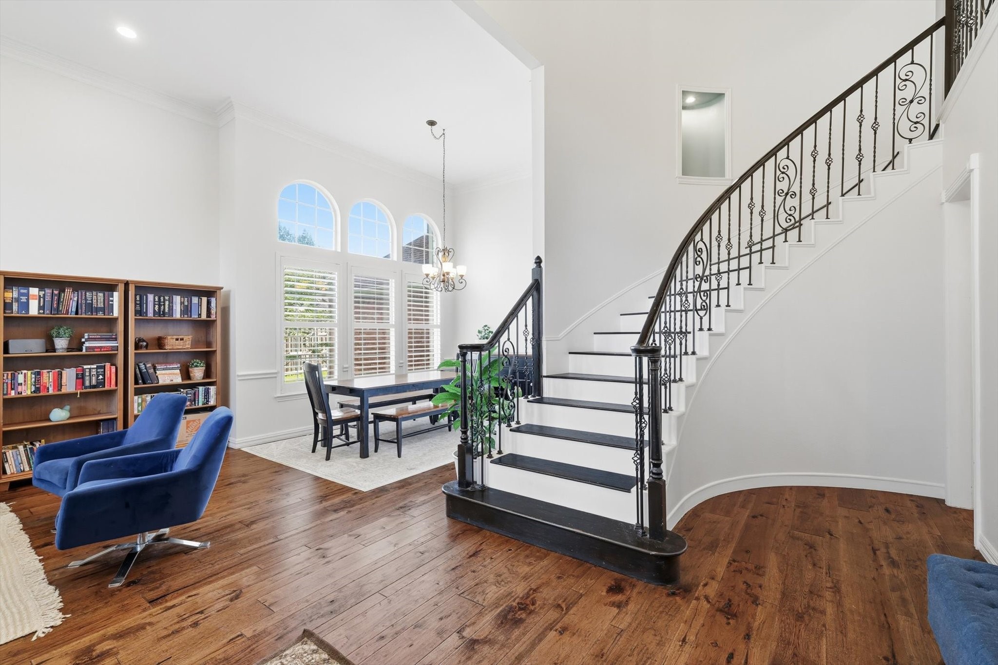 192 Hollowtree Court