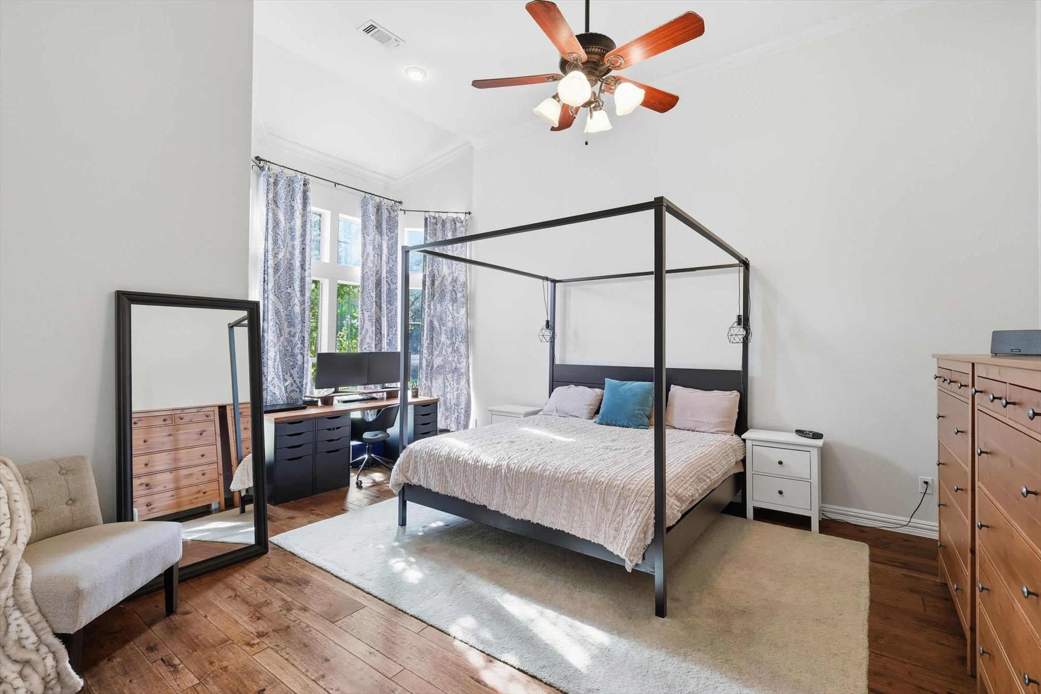 192 Hollowtree Court