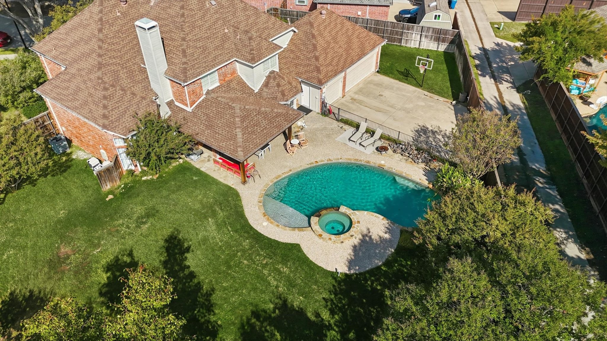 192 Hollowtree Court