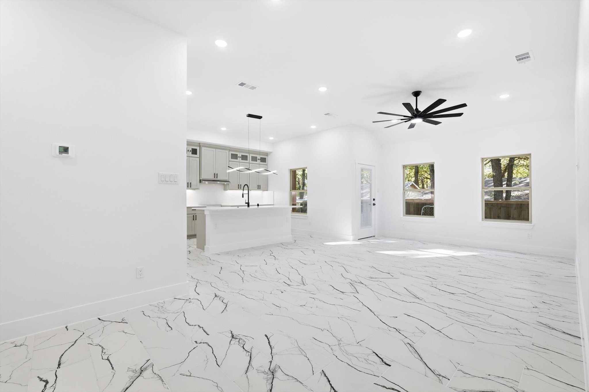 105 Forest Oaks Drive