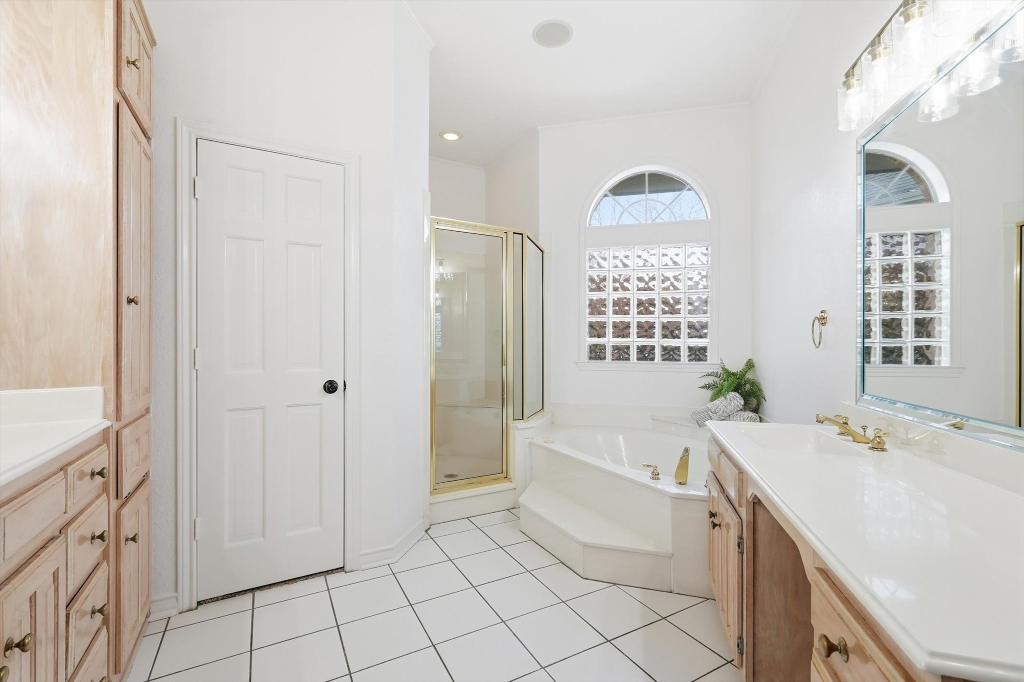 117 Sand Point Court