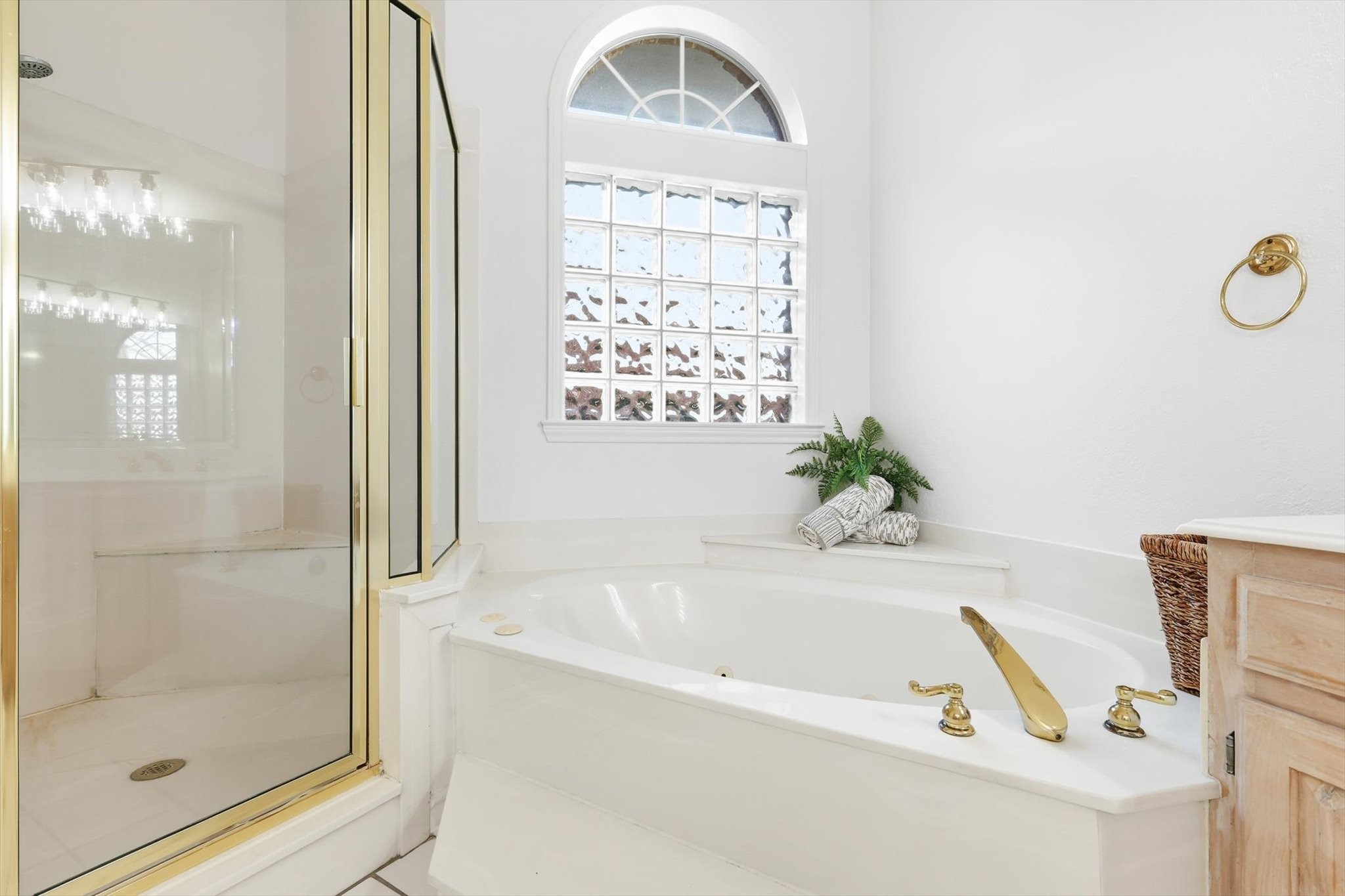 117 Sand Point Court