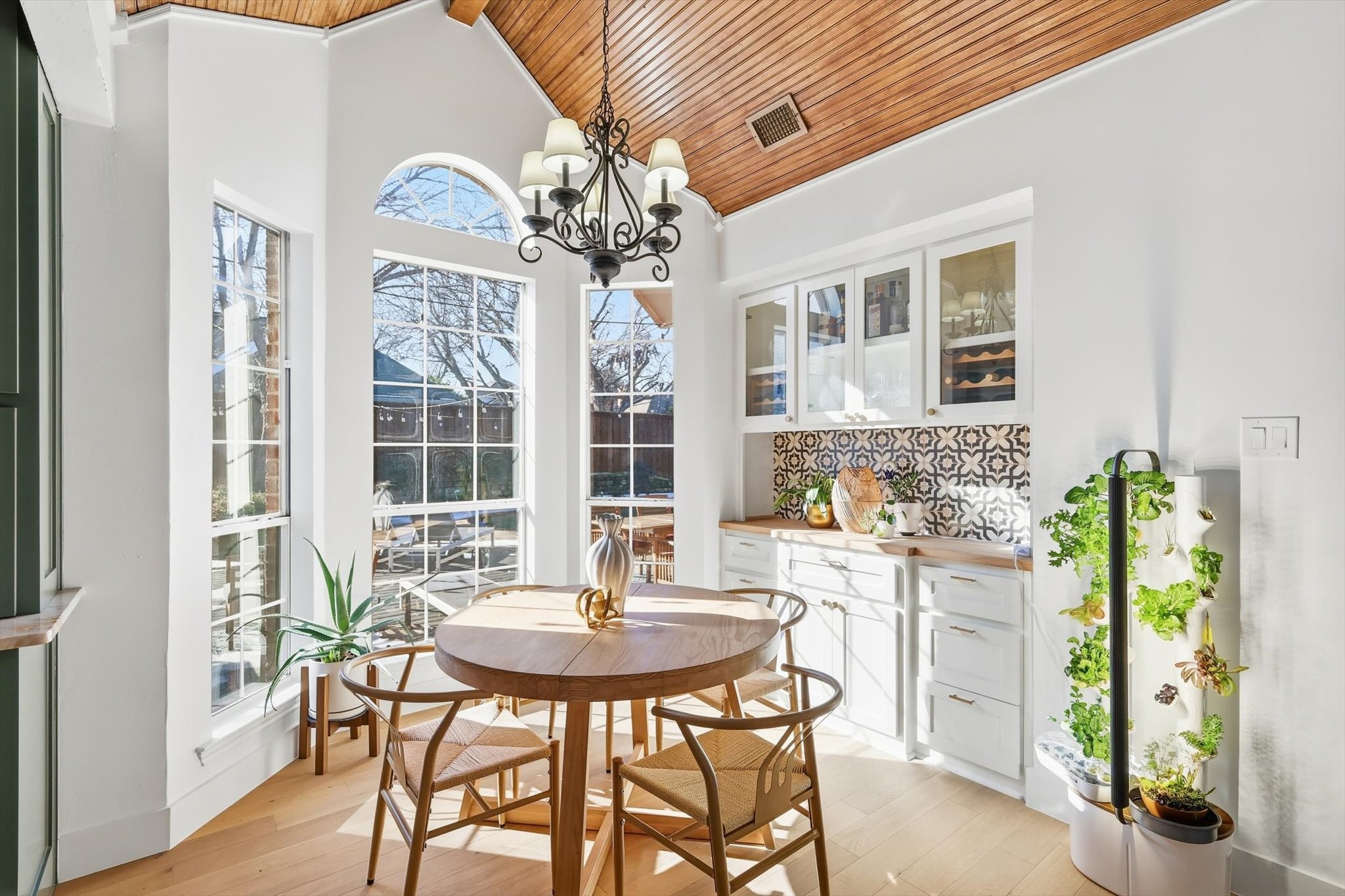 117 Sand Point Court