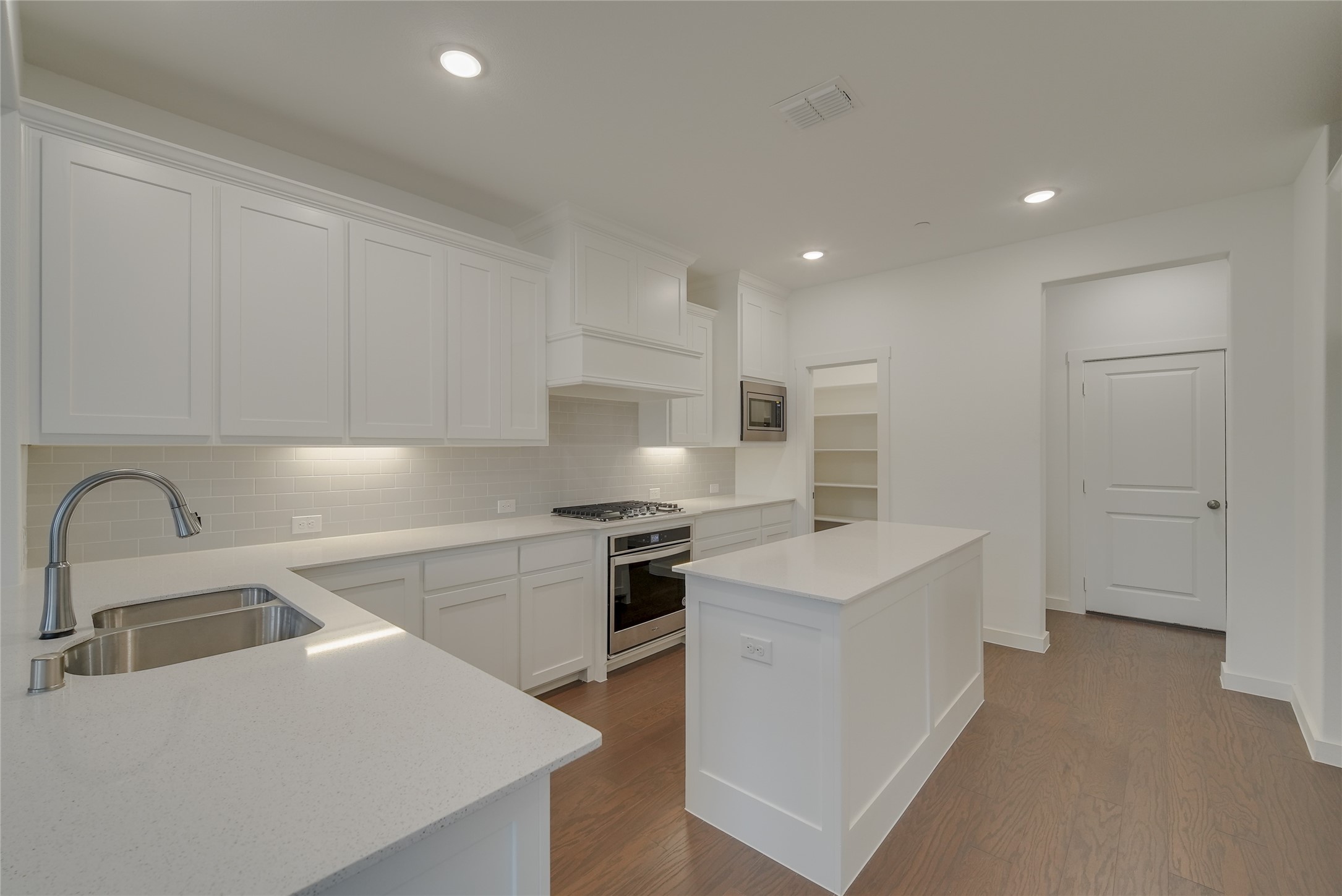 659 Trail Side Drive