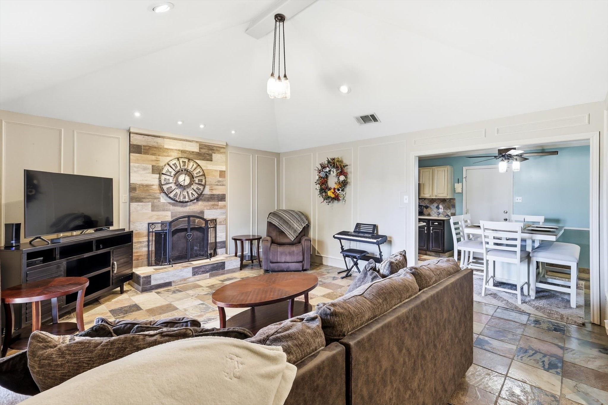 306 Pepperwood Street