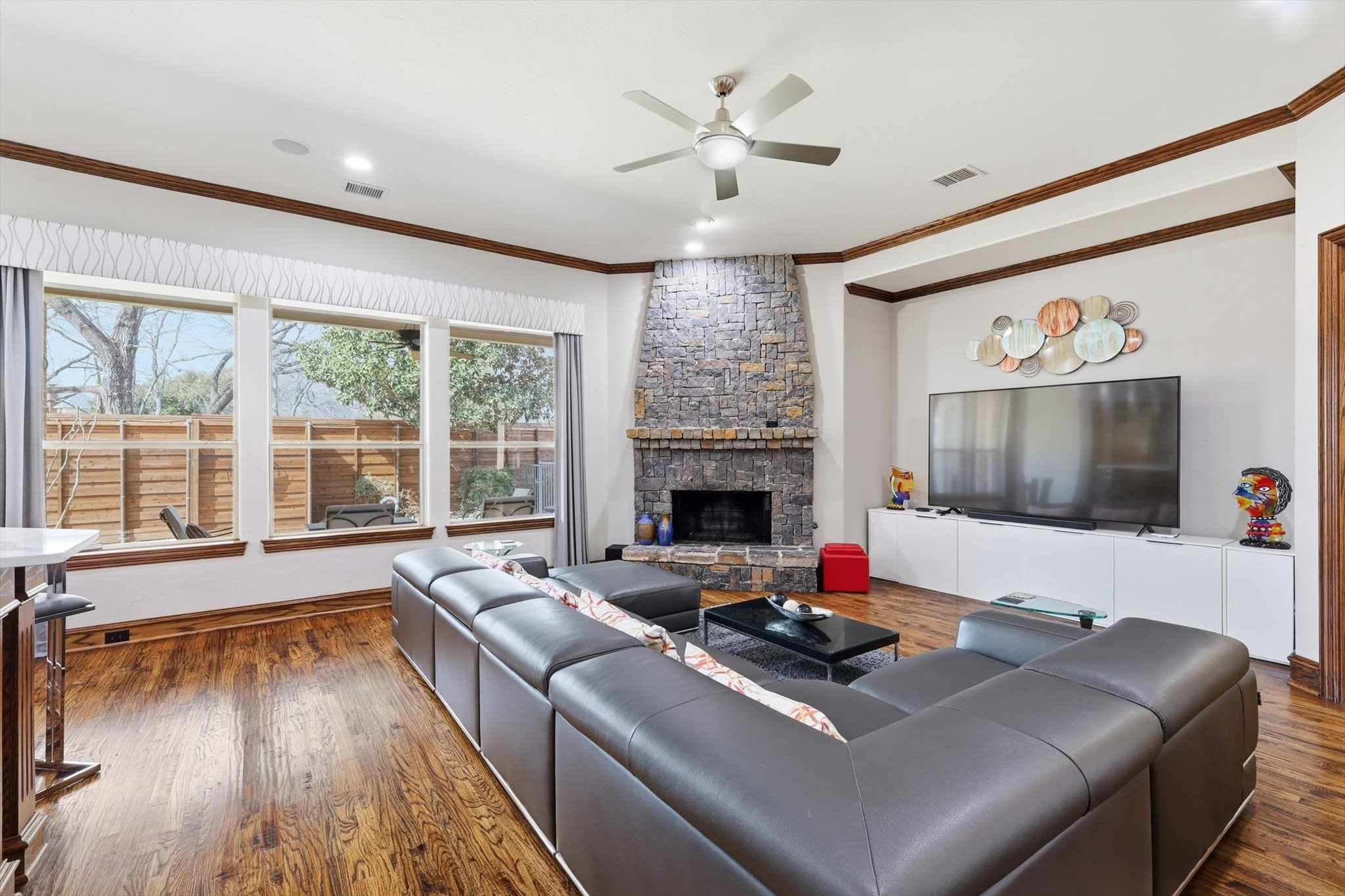 627 Prestwick Court