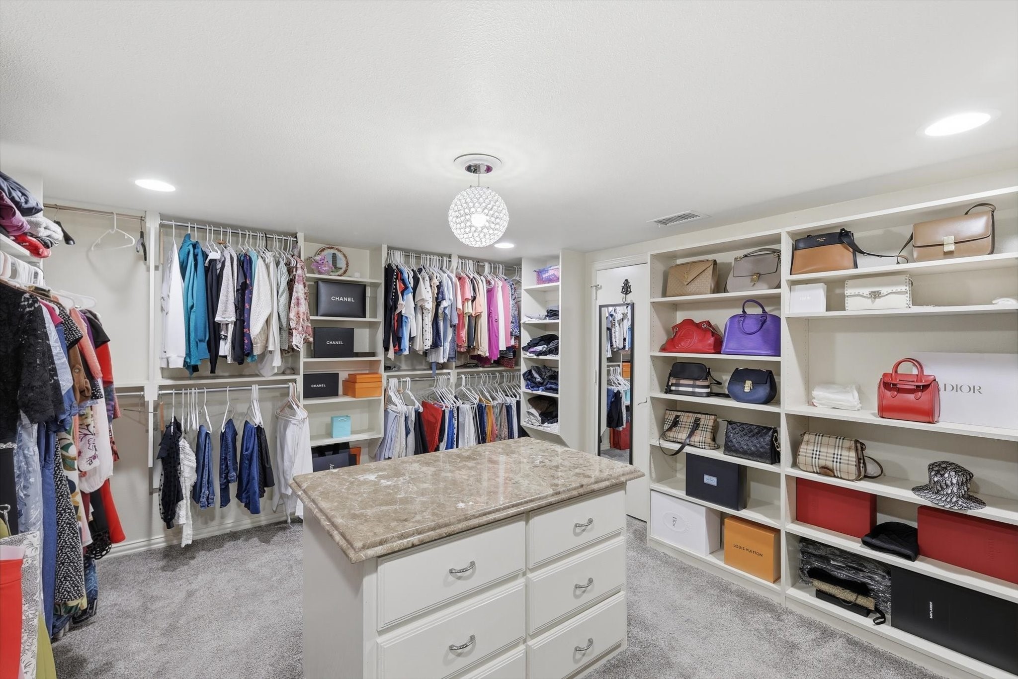 627 Prestwick Court