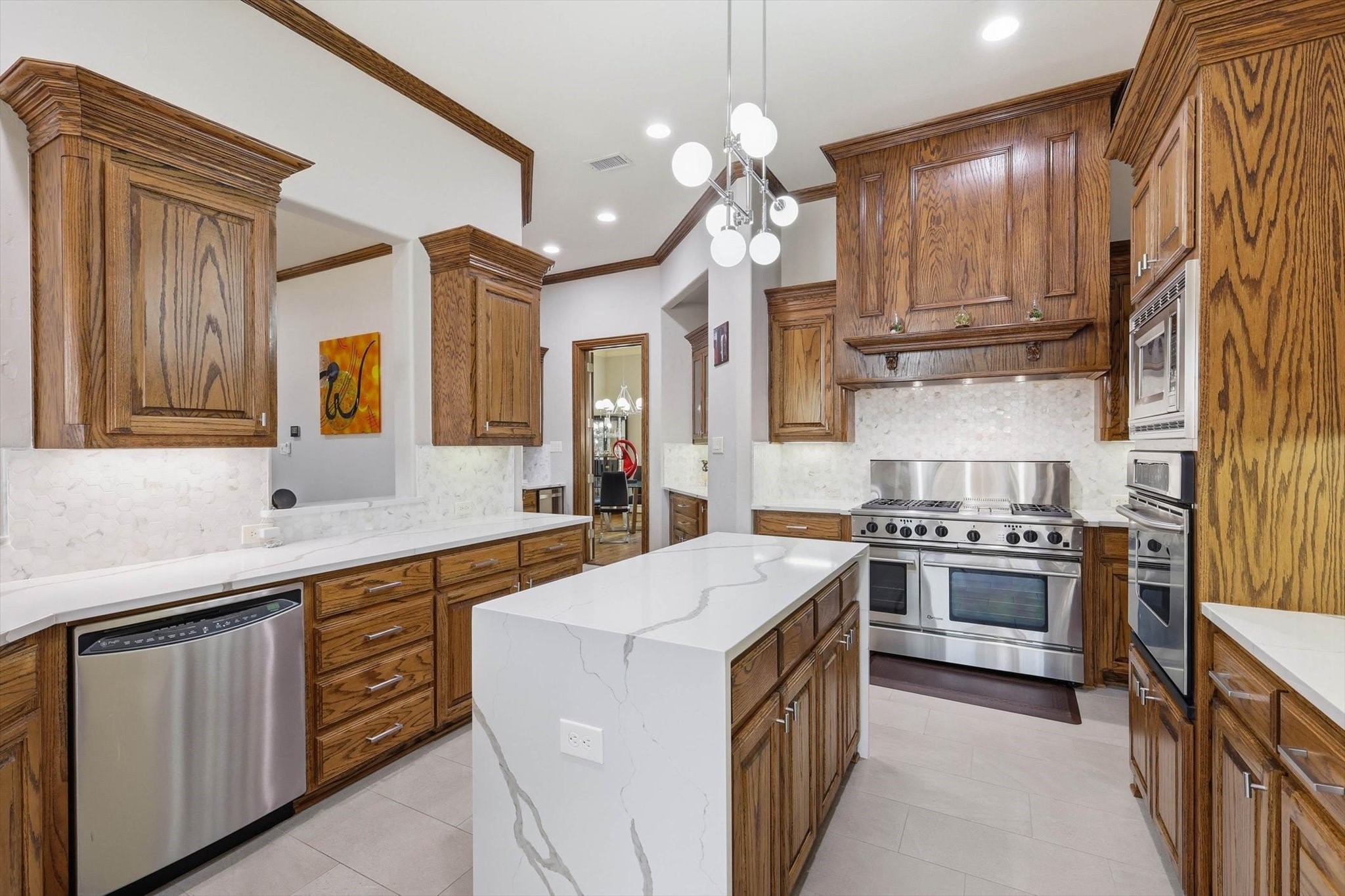 627 Prestwick Court