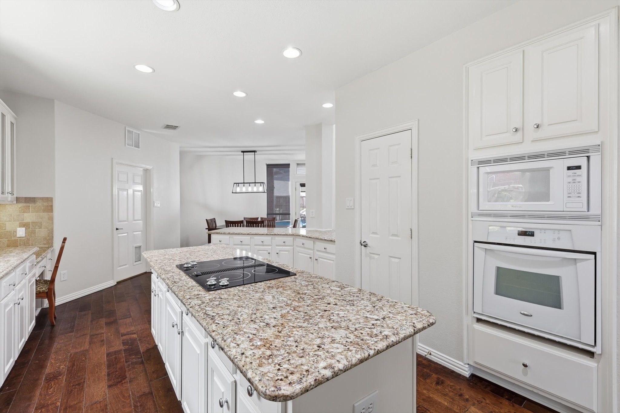 305 Brushy Creek Trail