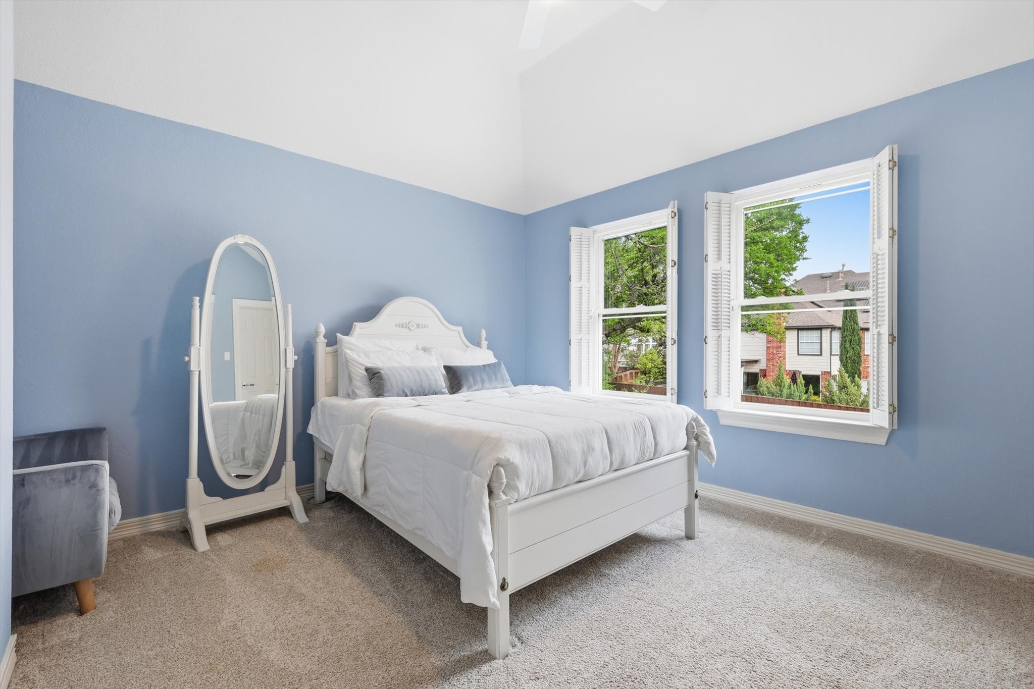 732 Northshore Court