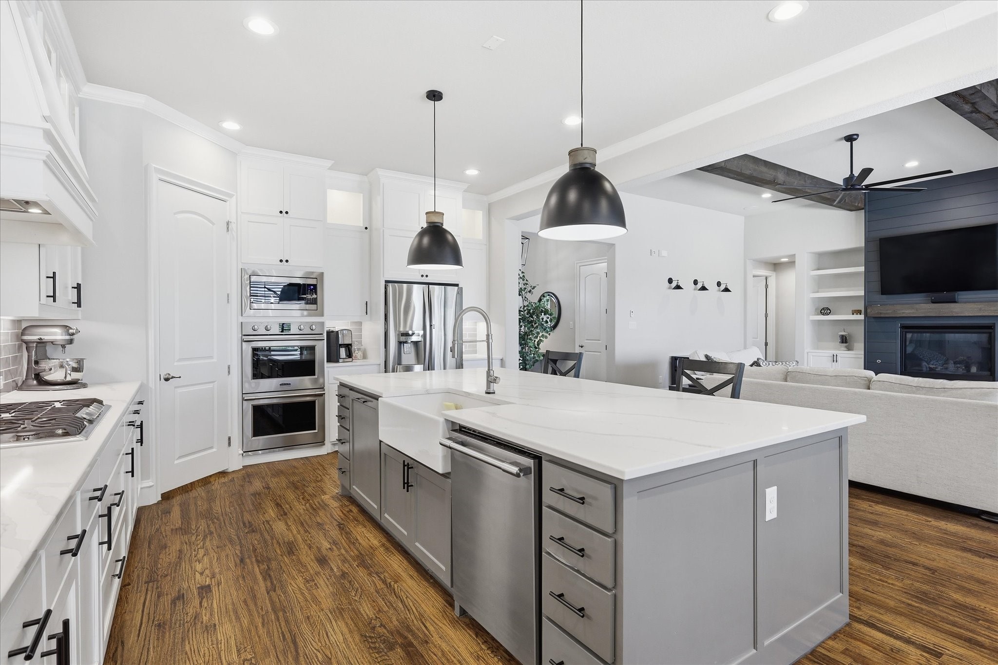 3401 Crosshill Court