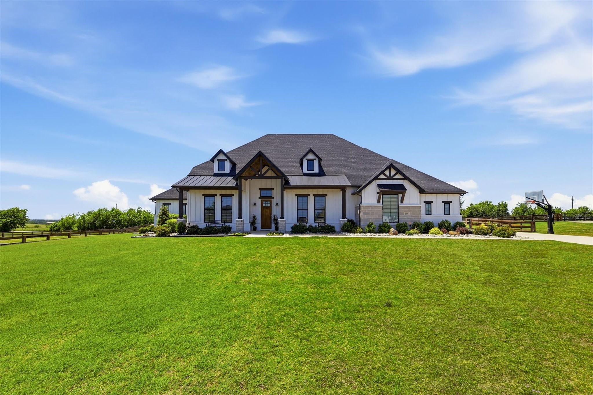 3401 Crosshill Court