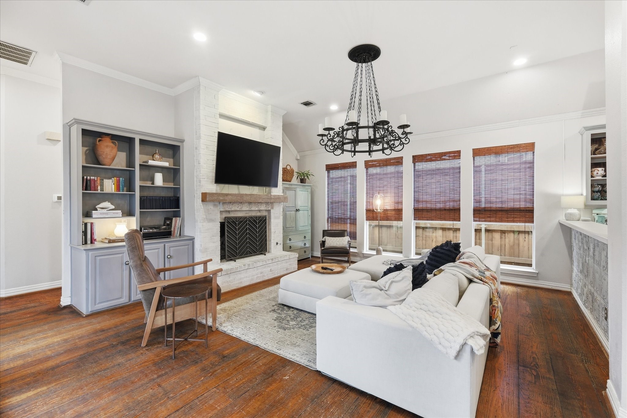635 Glen Lakes Drive